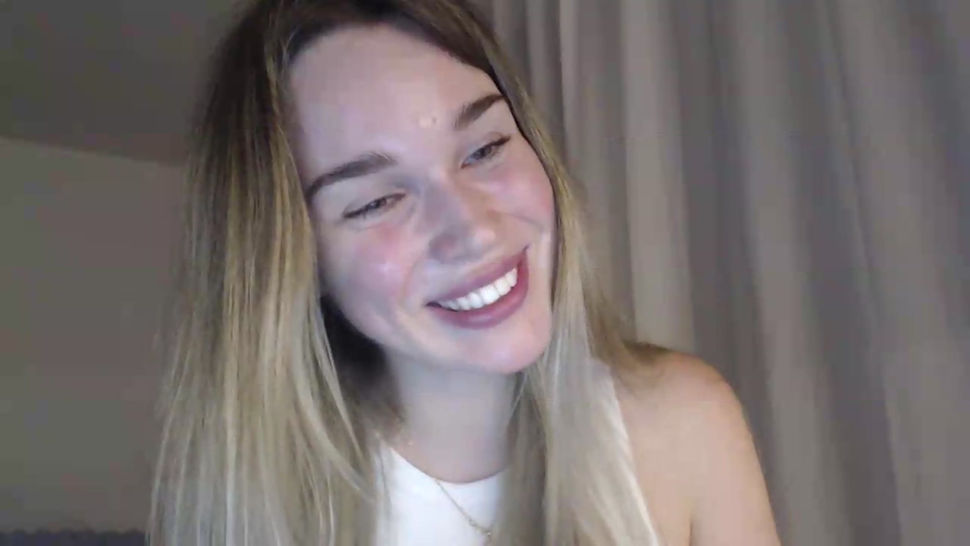 Gallery image thumbnail from Ooh_Cassie's myfreecams stream on, 06/23/2026, 19:00 image 13 of 20