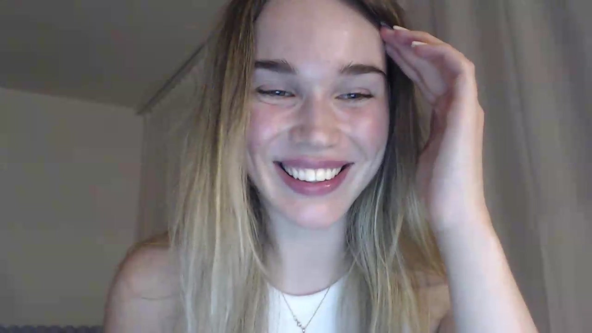Gallery image thumbnail from Ooh_Cassie's myfreecams stream on, 06/23/2026, 19:00 image 20 of 20