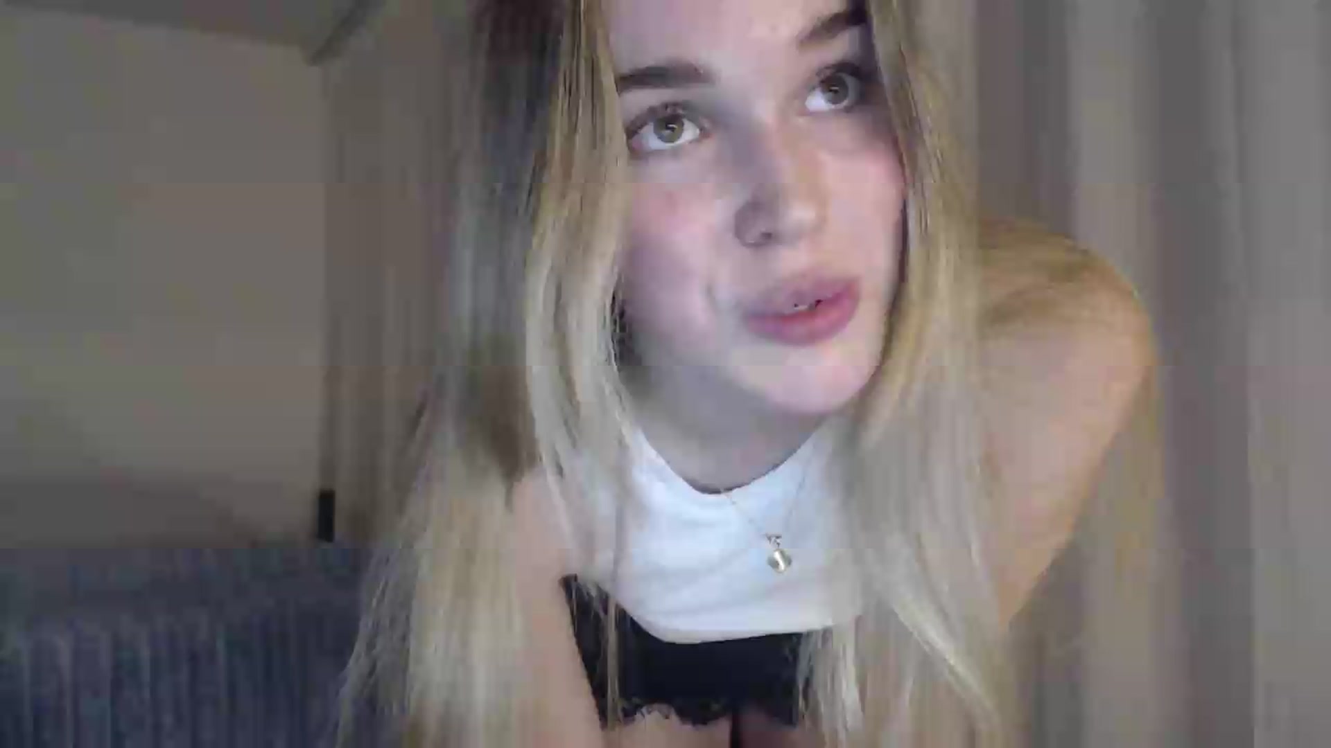Gallery image thumbnail from Ooh_Cassie's myfreecams stream on, 06/23/2026, 19:34 image 14 of 20