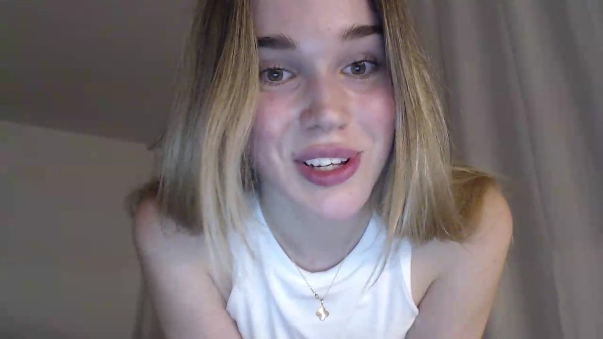 Gallery image thumbnail from Ooh_Cassie's myfreecams stream on, 06/23/2026, 19:34 image 17 of 20