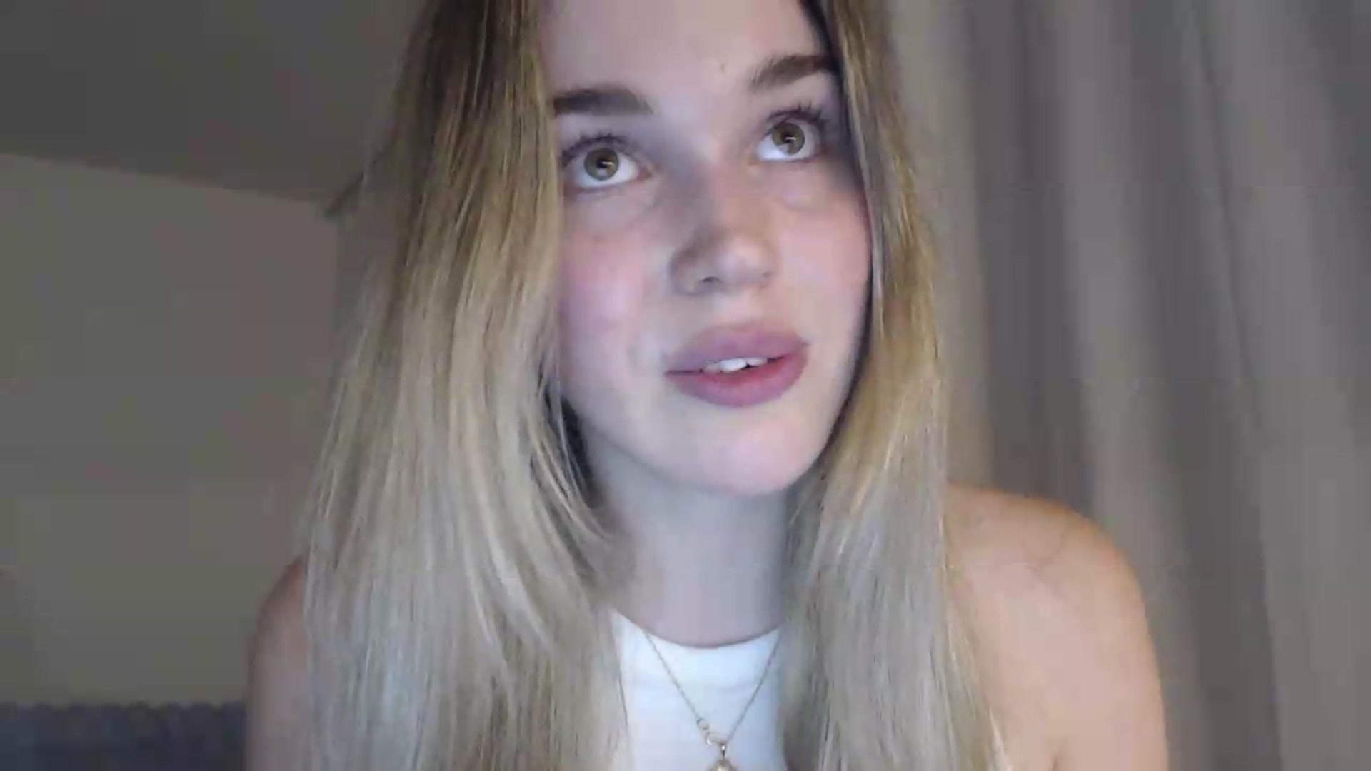 Gallery image thumbnail from Ooh_Cassie's myfreecams stream on, 06/23/2026, 19:34 image 8 of 20