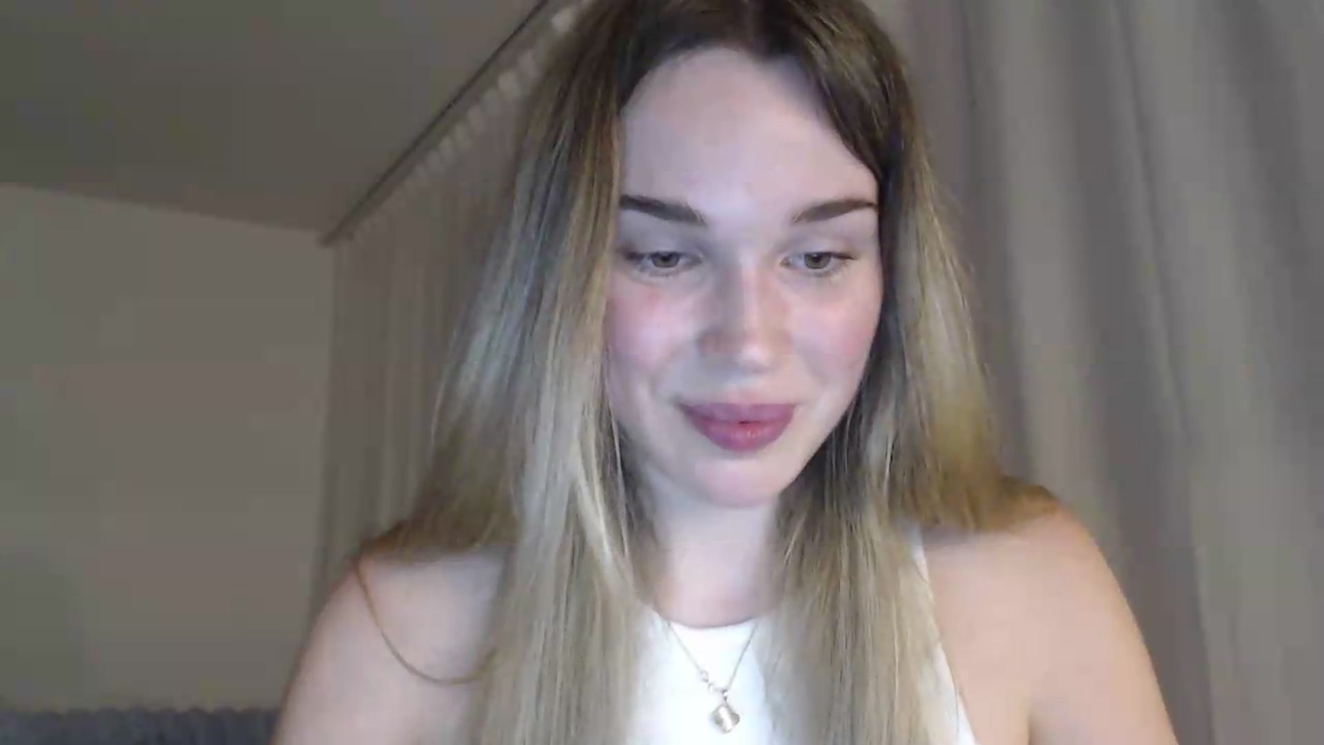 Gallery image thumbnail from Ooh_Cassie's myfreecams stream on, 06/23/2026, 20:16 image 19 of 20