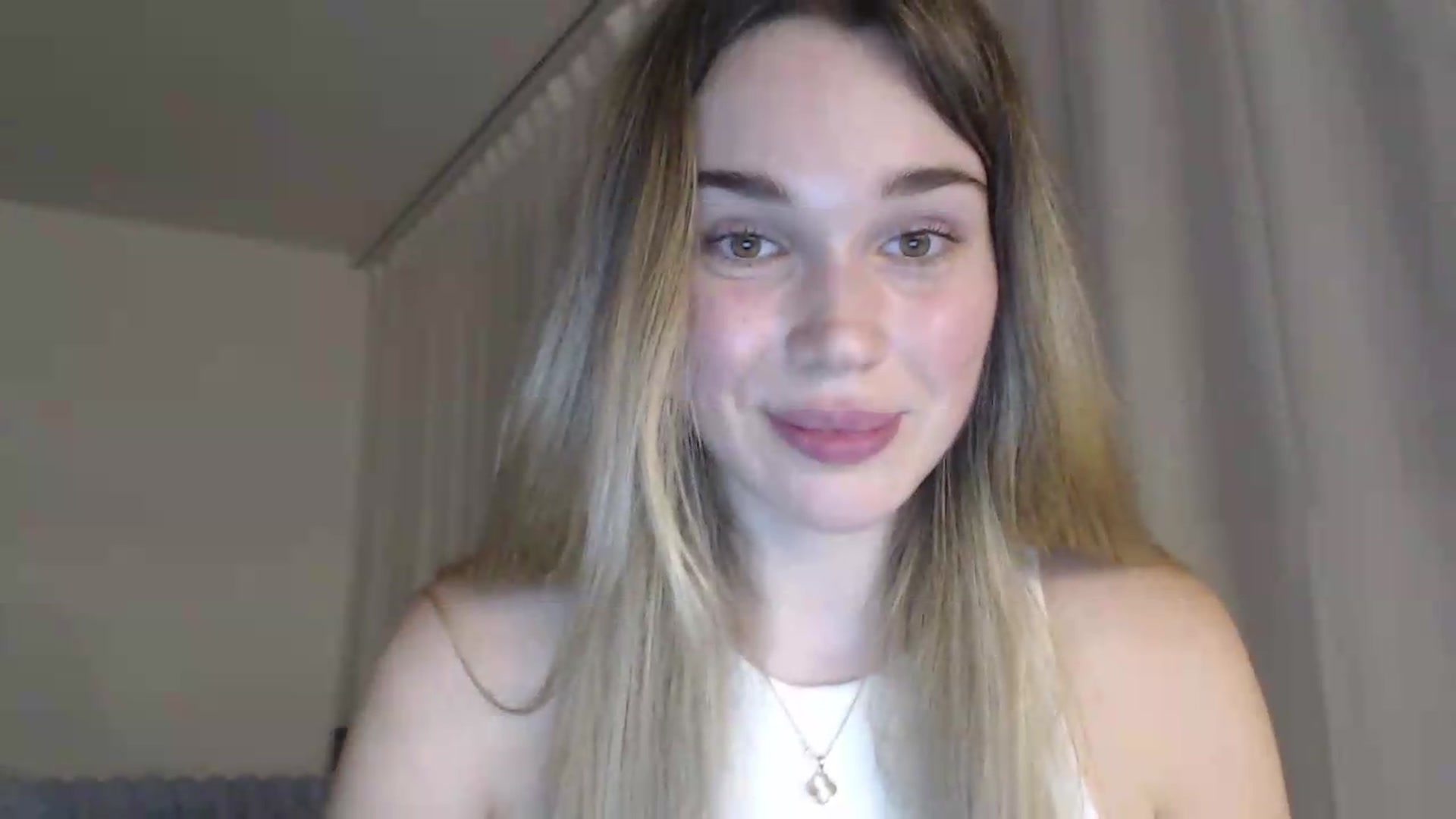 Gallery image thumbnail from Ooh_Cassie's myfreecams stream on, 06/23/2026, 20:16 image 18 of 20