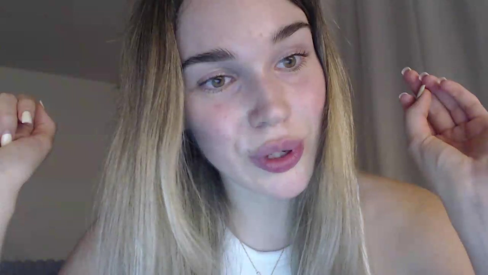 Gallery image thumbnail from Ooh_Cassie's myfreecams stream on, 06/23/2026, 20:16 image 7 of 20