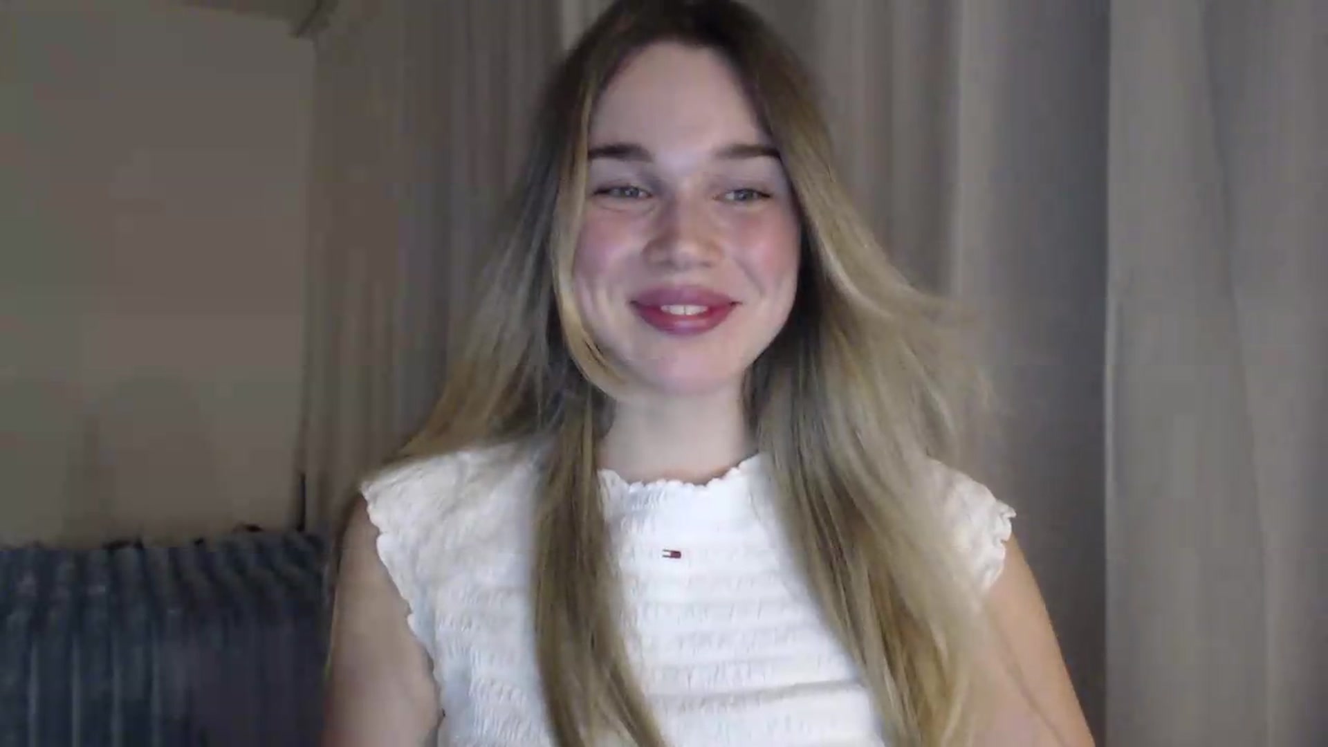 Gallery image thumbnail from Ooh_Cassie's myfreecams stream on, 06/24/2026, 19:27 image 14 of 20