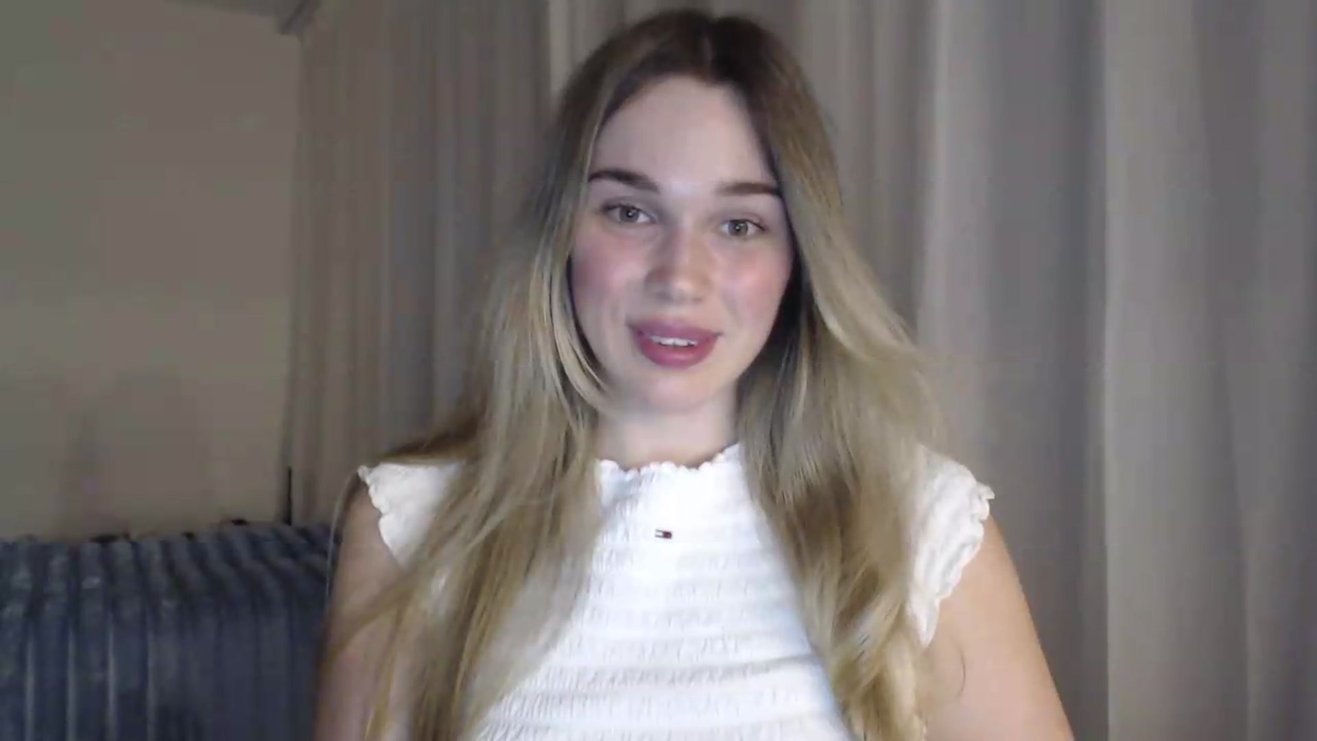 Gallery image thumbnail from Ooh_Cassie's myfreecams stream on, 06/24/2026, 19:27 image 12 of 20