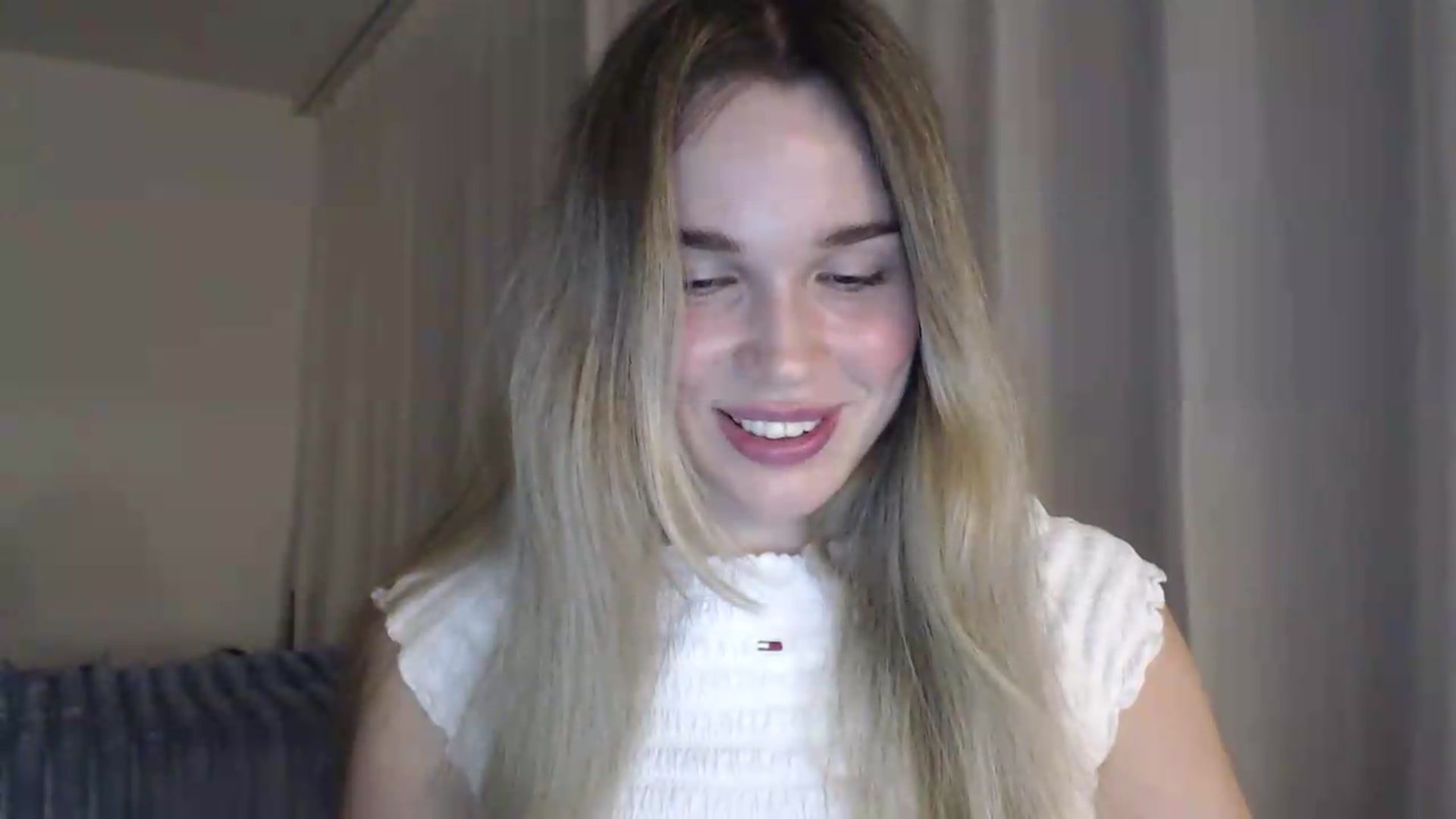 Gallery image thumbnail from Ooh_Cassie's myfreecams stream on, 06/24/2026, 19:52 image 5 of 20