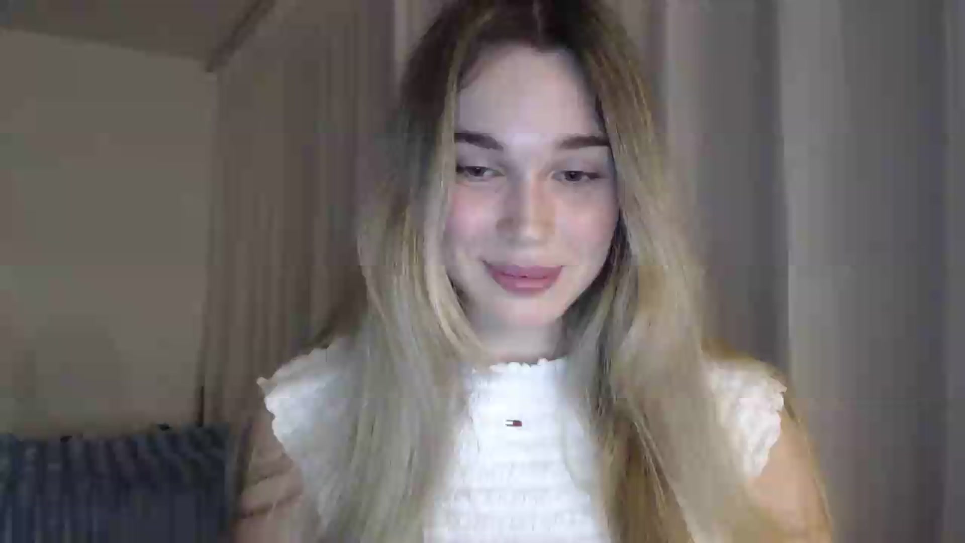 Gallery image thumbnail from Ooh_Cassie's myfreecams stream on, 06/24/2026, 19:52 image 9 of 20