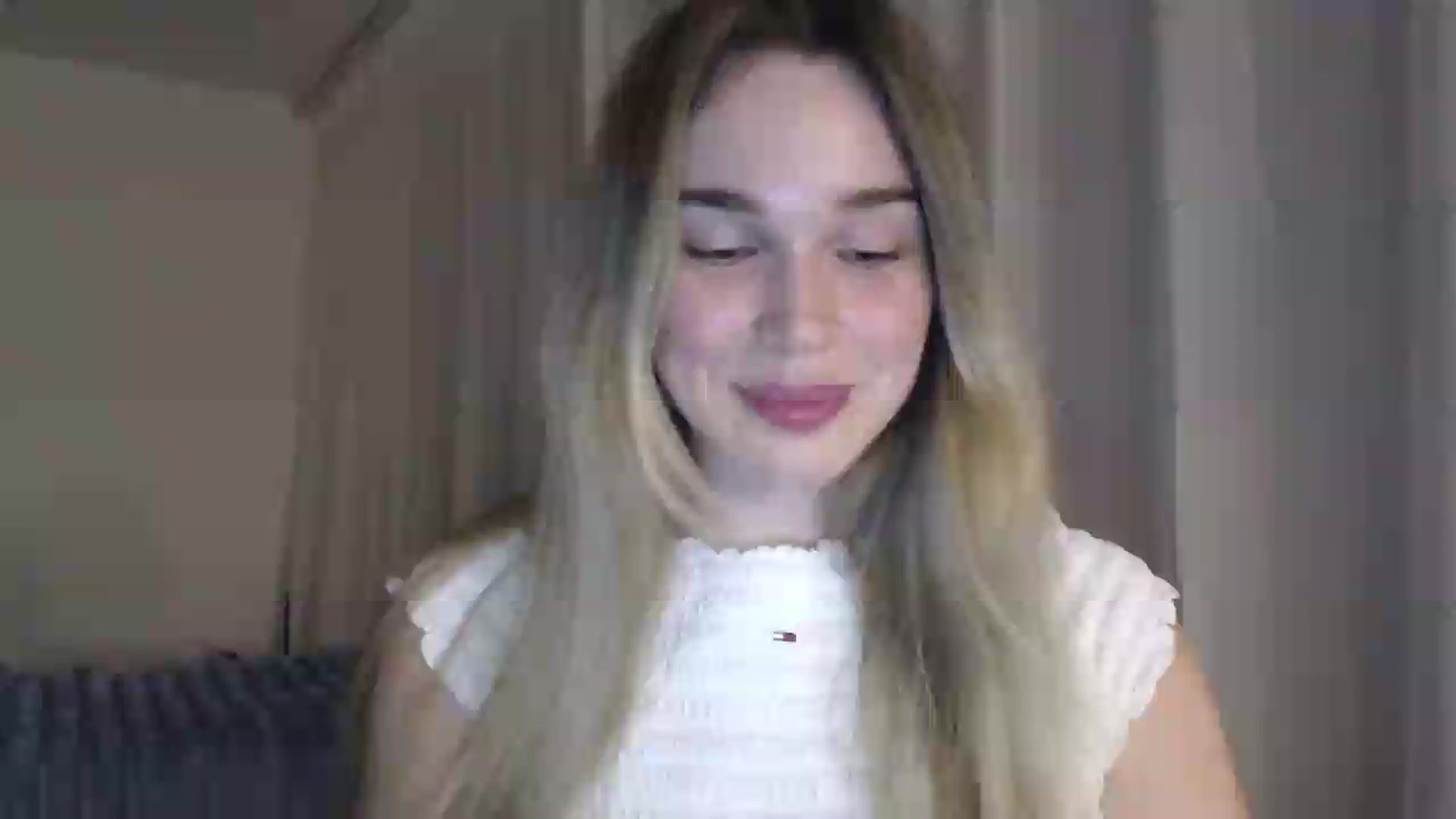 Gallery image thumbnail from Ooh_Cassie's myfreecams stream on, 06/24/2026, 19:52 image 4 of 20