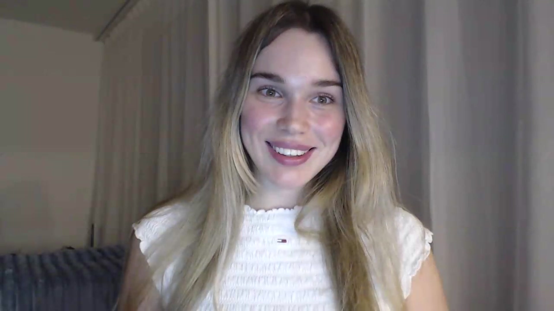Gallery image thumbnail from Ooh_Cassie's myfreecams stream on, 06/24/2026, 20:21 image 6 of 20