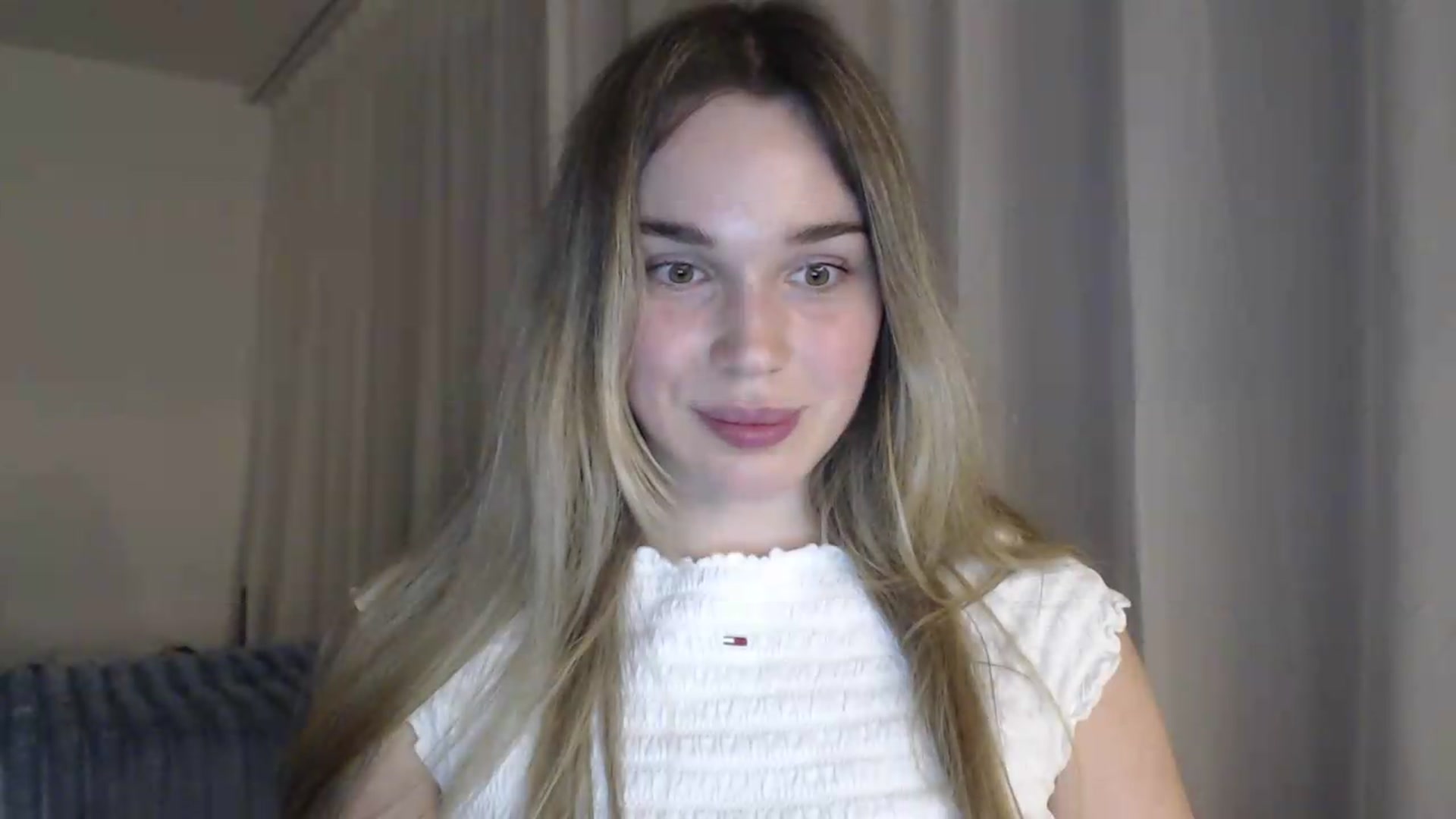 Gallery image thumbnail from Ooh_Cassie's myfreecams stream on, 06/24/2026, 20:21 image 13 of 20