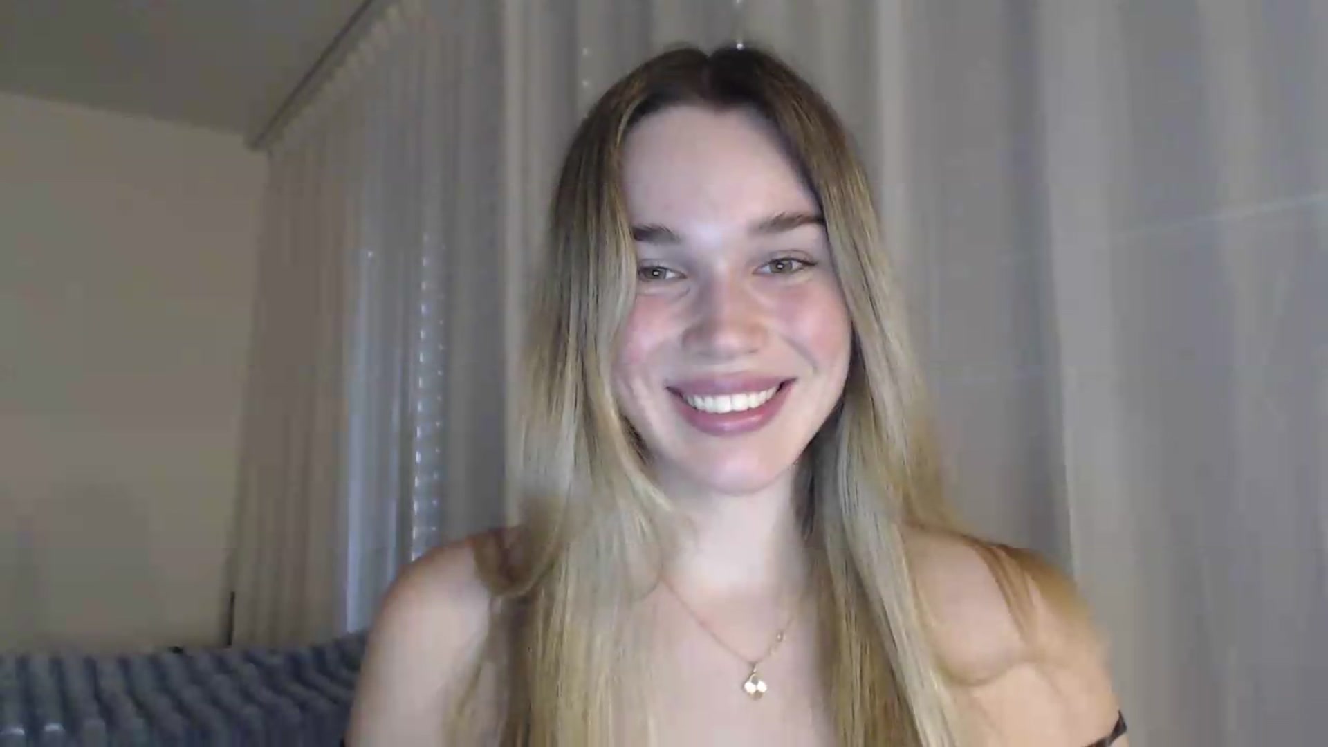 Gallery image thumbnail from Ooh_Cassie's myfreecams stream on, 06/25/2026, 18:25 image 5 of 20