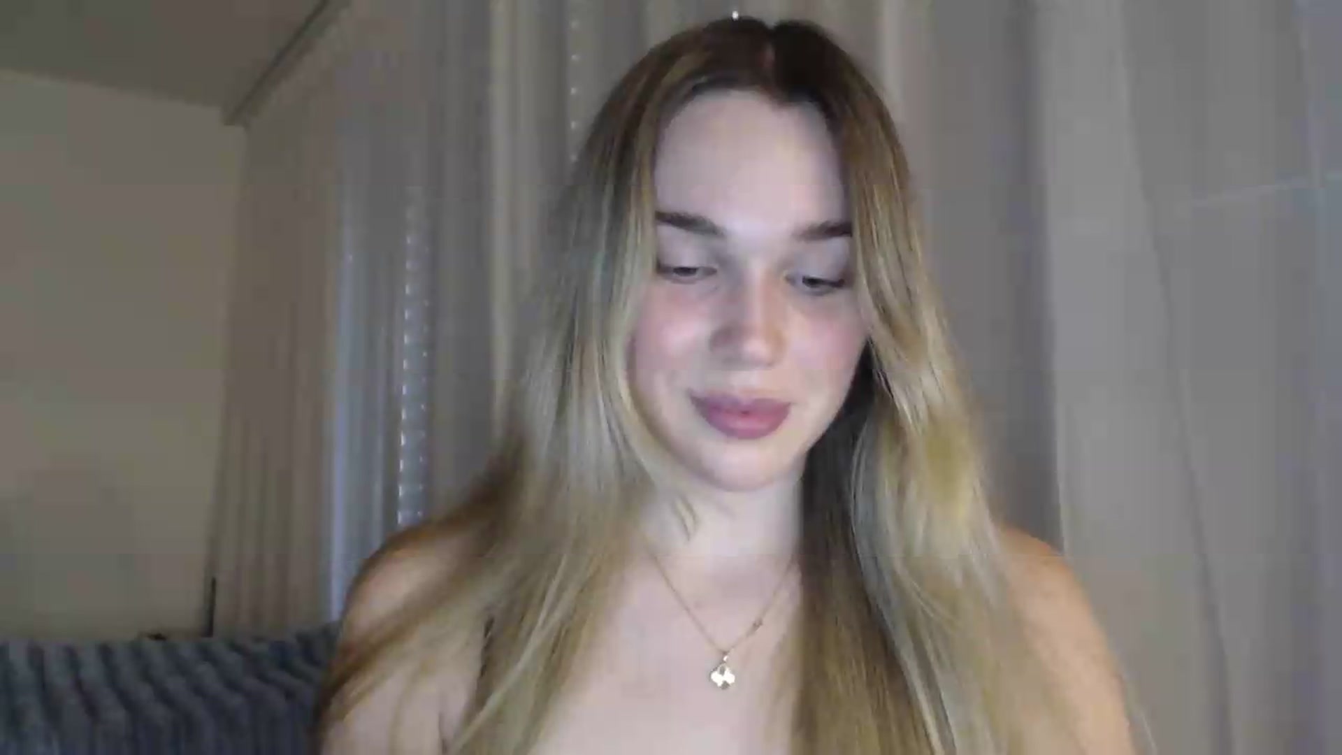 Gallery image thumbnail from Ooh_Cassie's myfreecams stream on, 06/25/2026, 18:25 image 9 of 20