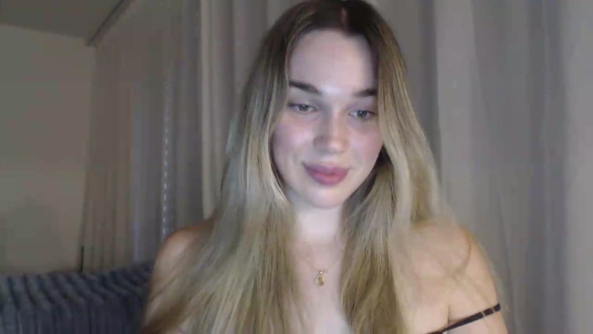 Gallery image thumbnail from Ooh_Cassie's myfreecams stream on, 06/25/2026, 18:58 image 10 of 20