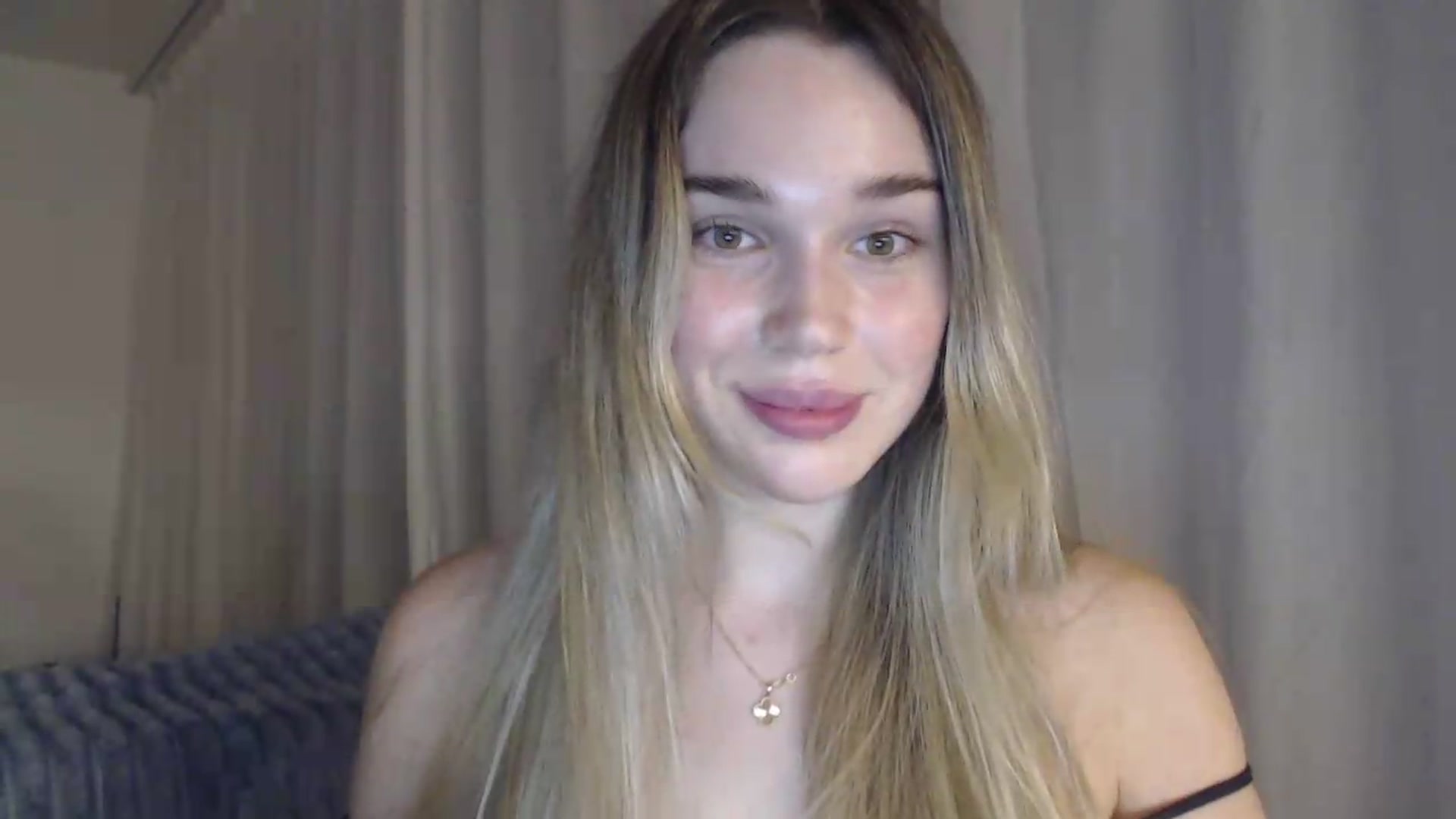 Gallery image thumbnail from Ooh_Cassie's myfreecams stream on, 06/25/2026, 20:41 image 9 of 20