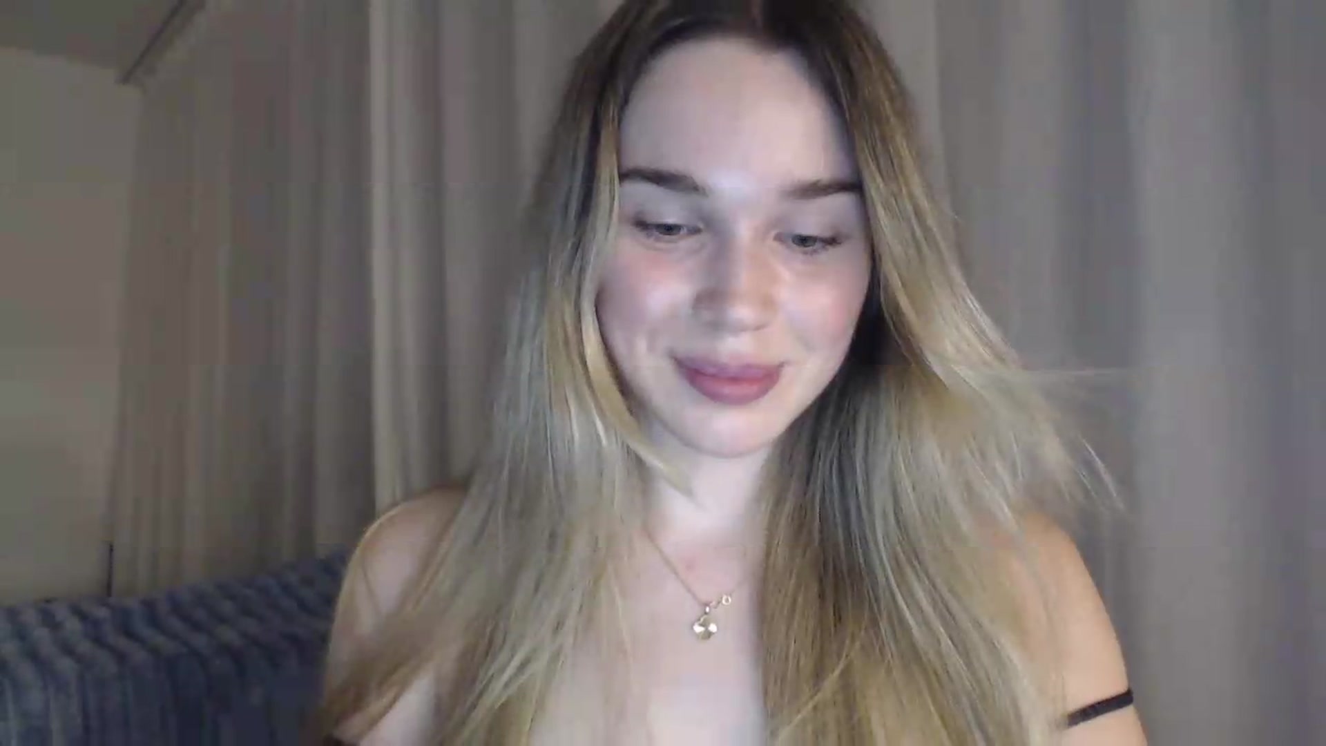 Gallery image thumbnail from Ooh_Cassie's myfreecams stream on, 06/25/2026, 20:41 image 6 of 20