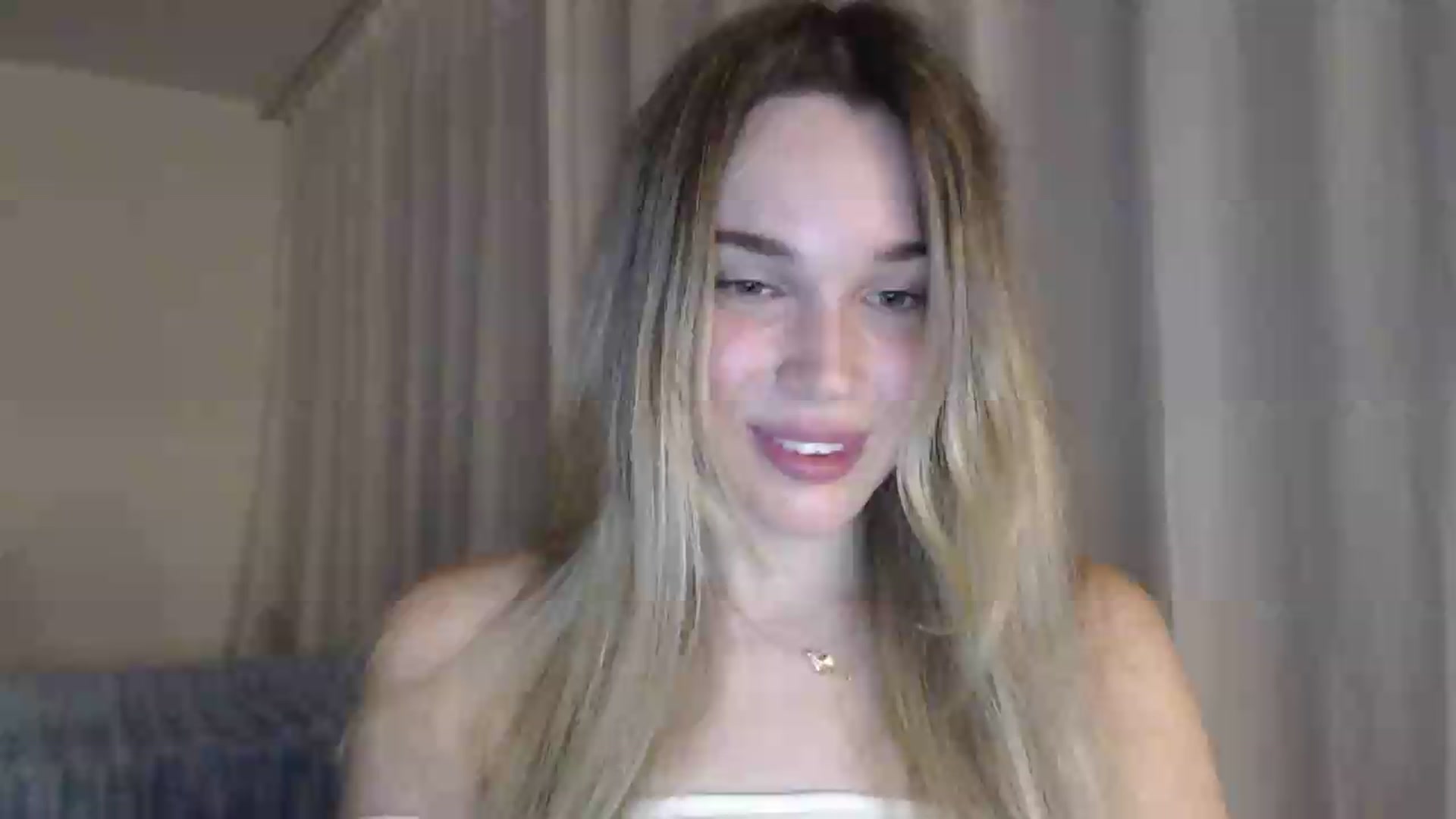 Gallery image thumbnail from Ooh_Cassie's myfreecams stream on, 06/26/2026, 19:59 image 3 of 20