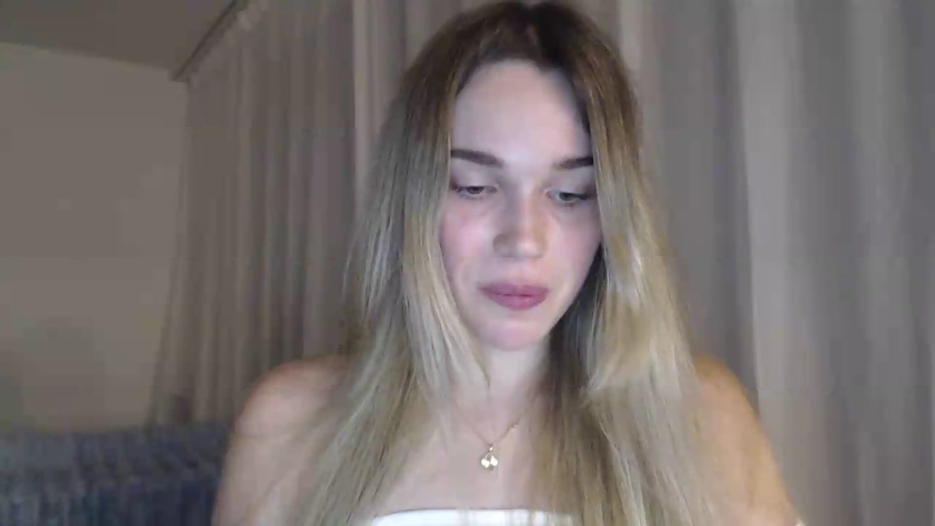 Gallery image thumbnail from Ooh_Cassie's myfreecams stream on, 06/26/2026, 19:59 image 13 of 20