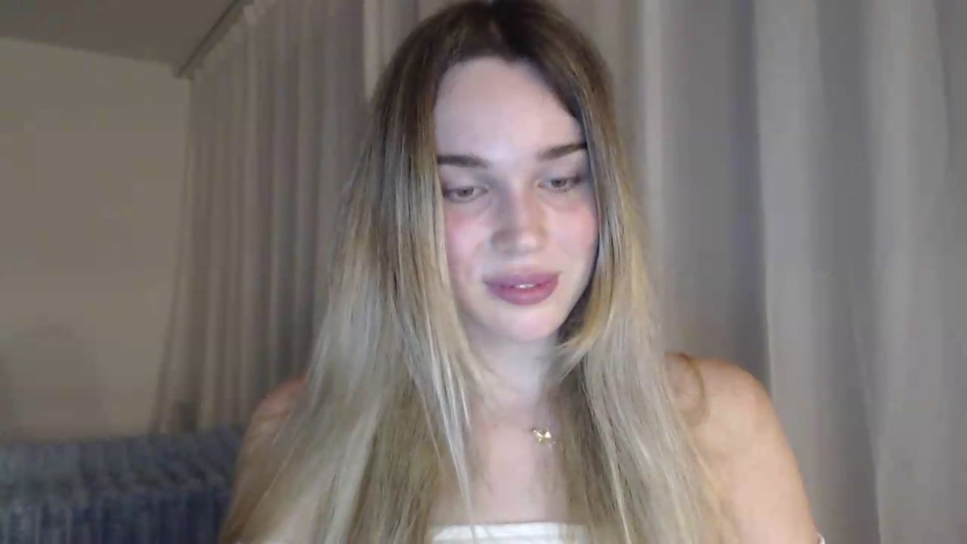 Gallery image thumbnail from Ooh_Cassie's myfreecams stream on, 06/26/2026, 19:59 image 6 of 20