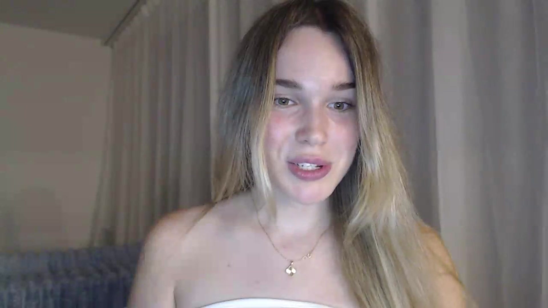 Gallery image thumbnail from Ooh_Cassie's myfreecams stream on, 06/26/2026, 19:59 image 20 of 20