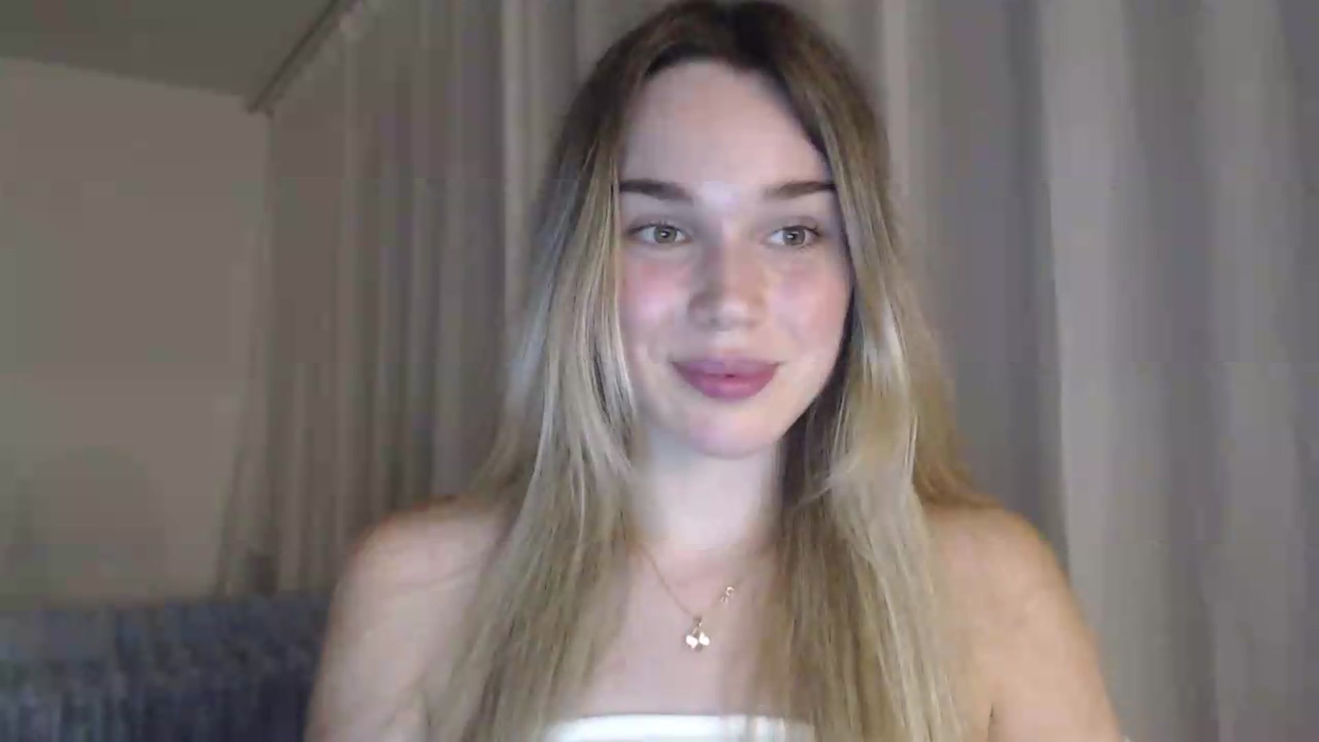 Gallery image thumbnail from Ooh_Cassie's myfreecams stream on, 06/26/2026, 19:59 image 17 of 20