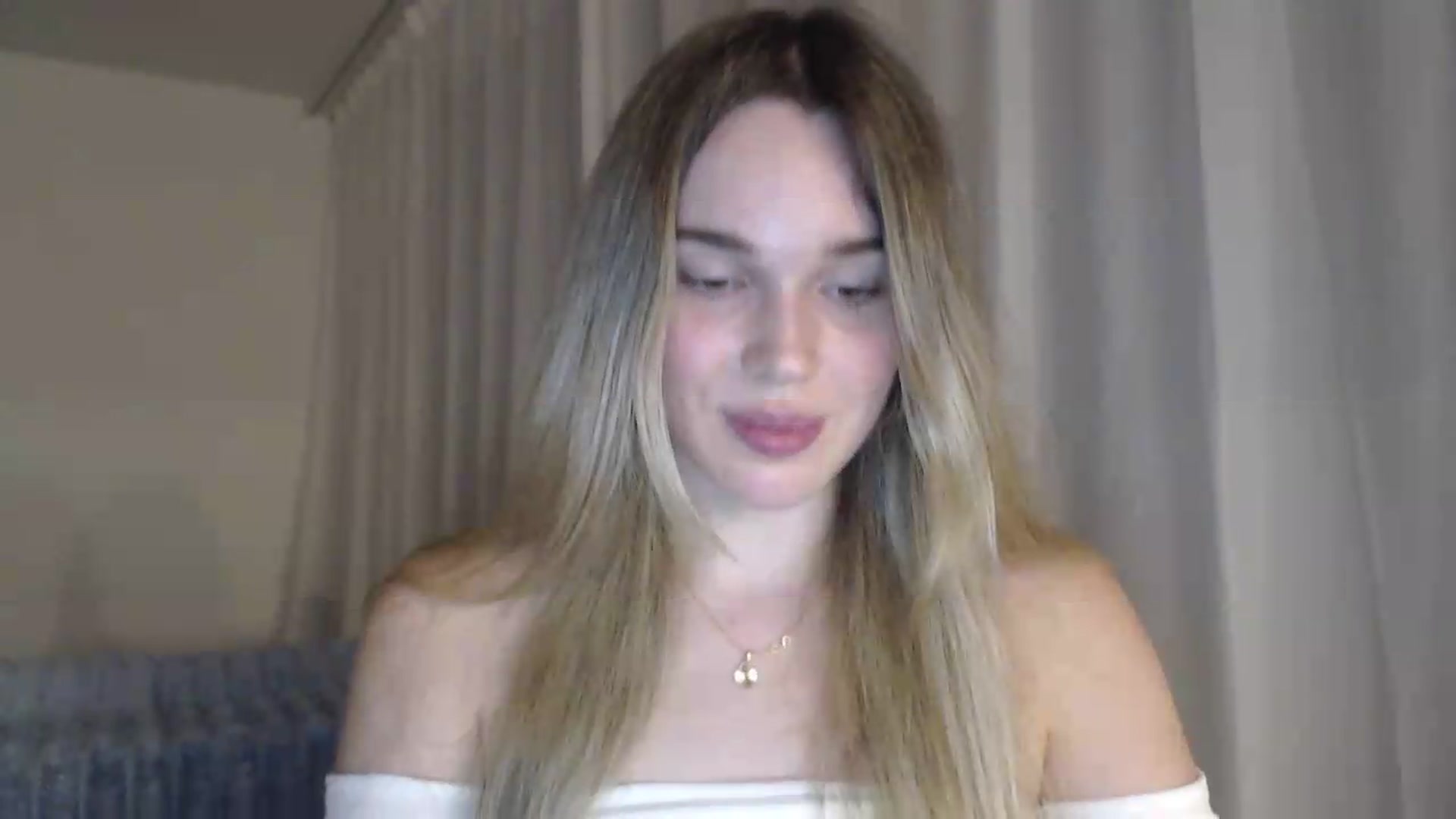 Gallery image thumbnail from Ooh_Cassie's myfreecams stream on, 06/26/2026, 20:14 image 12 of 20
