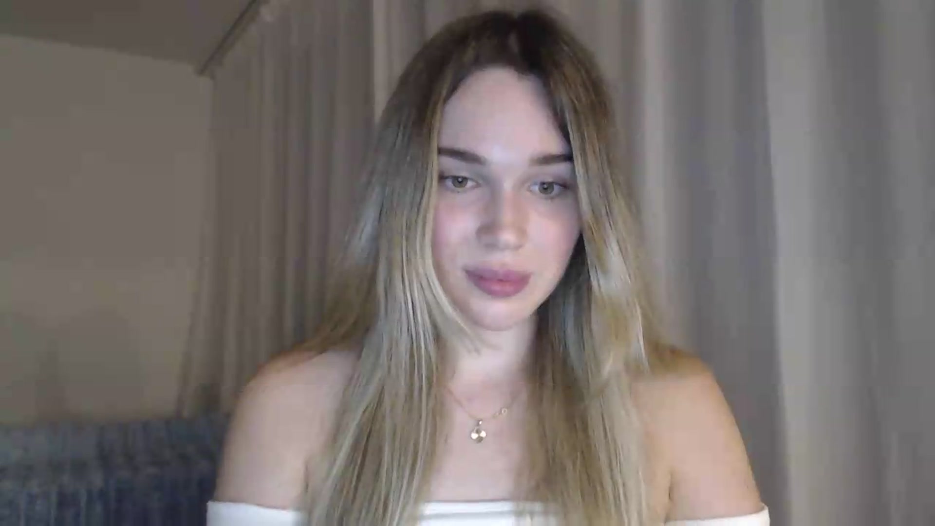 Gallery image thumbnail from Ooh_Cassie's myfreecams stream on, 06/26/2026, 20:14 image 15 of 20
