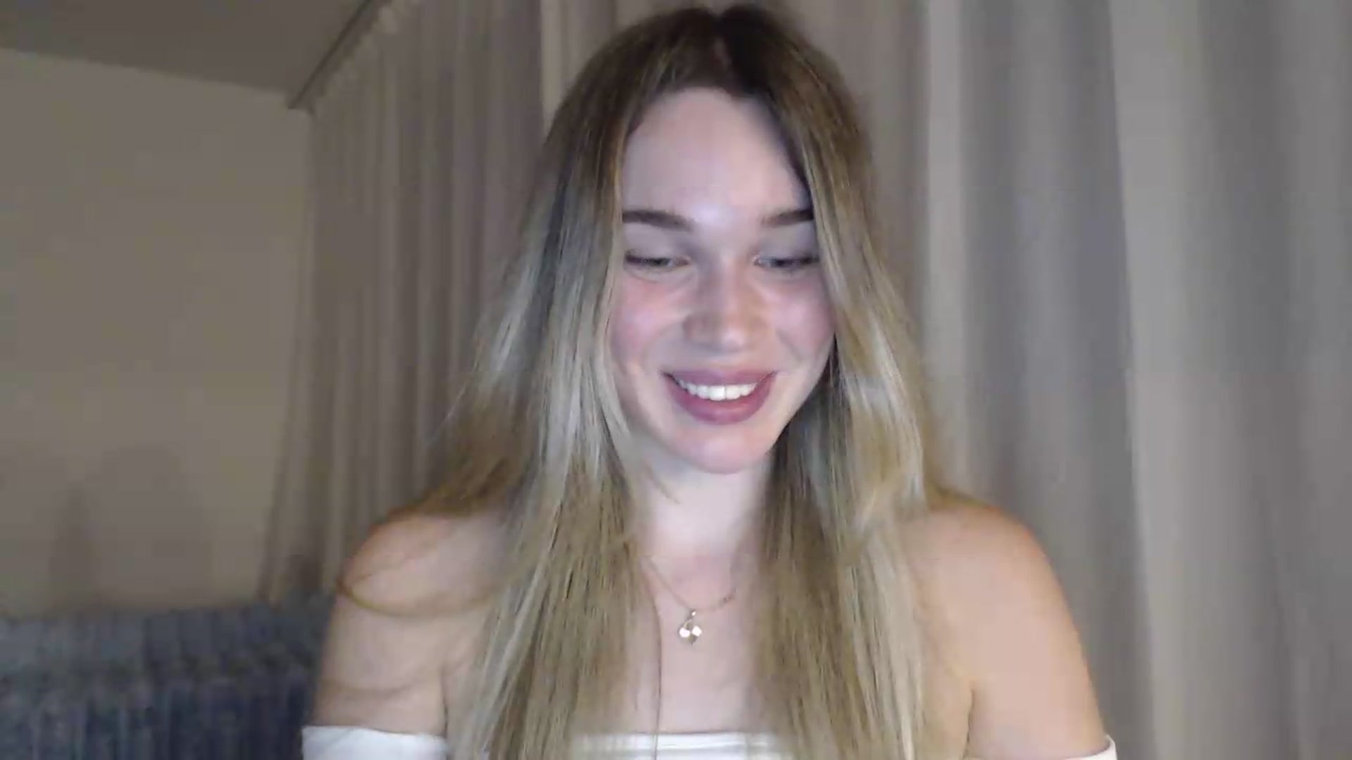 Gallery image thumbnail from Ooh_Cassie's myfreecams stream on, 06/26/2026, 20:14 image 5 of 20