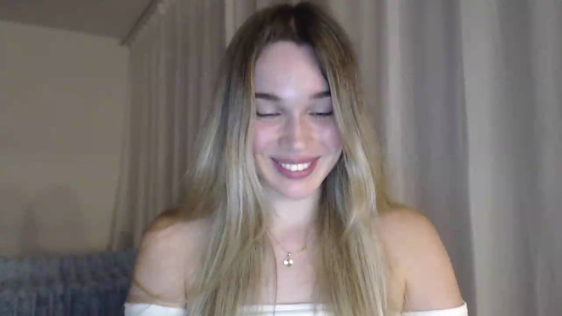 Gallery image thumbnail from Ooh_Cassie's myfreecams stream on, 06/26/2026, 20:14 image 7 of 20