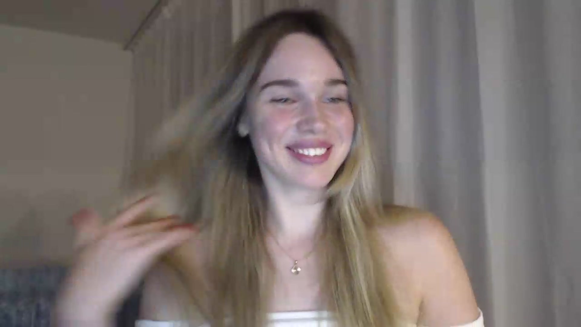 Gallery image thumbnail from Ooh_Cassie's myfreecams stream on, 06/26/2026, 20:14 image 13 of 20