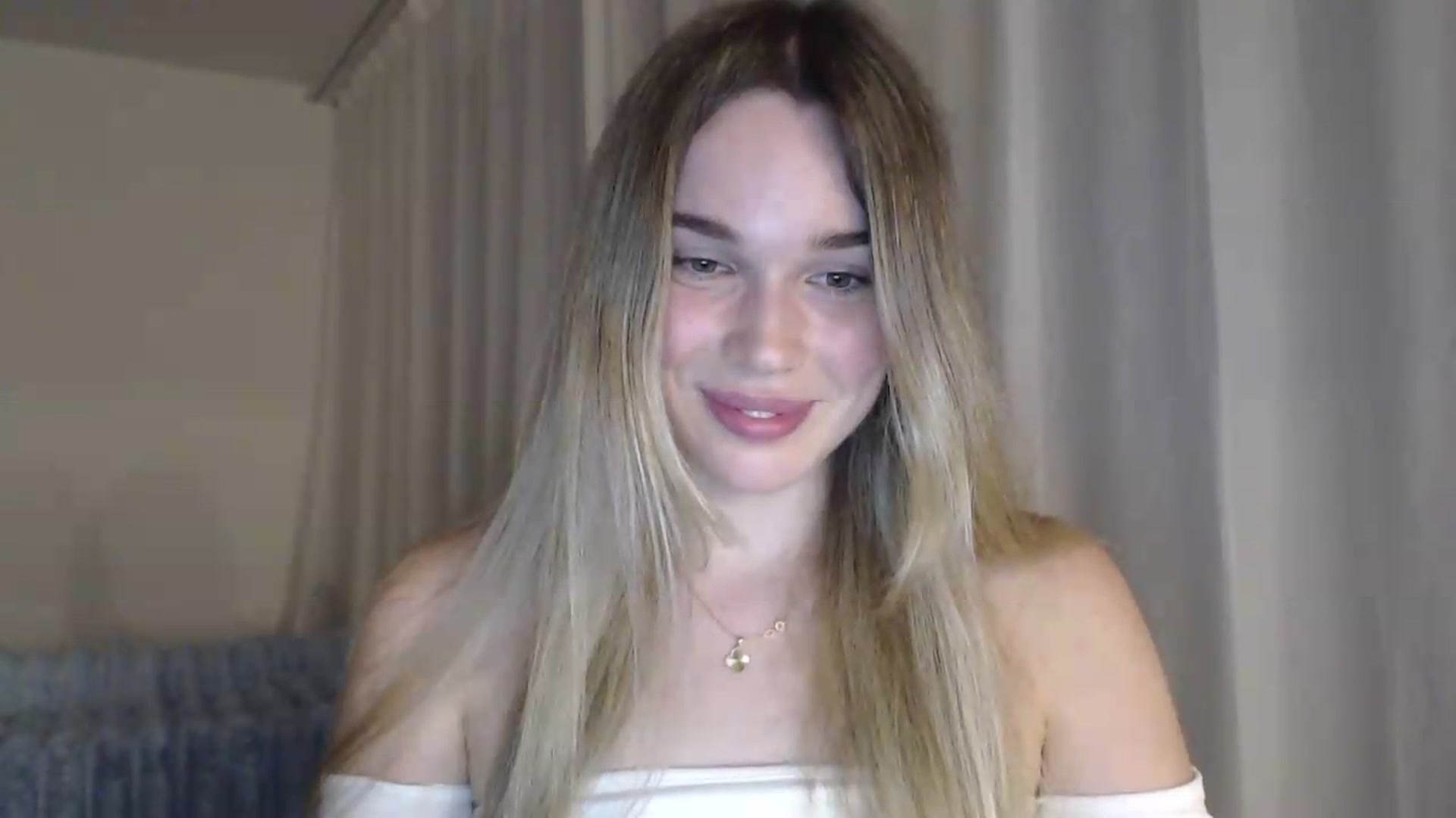 Gallery image thumbnail from Ooh_Cassie's myfreecams stream on, 06/26/2026, 20:14 image 11 of 20