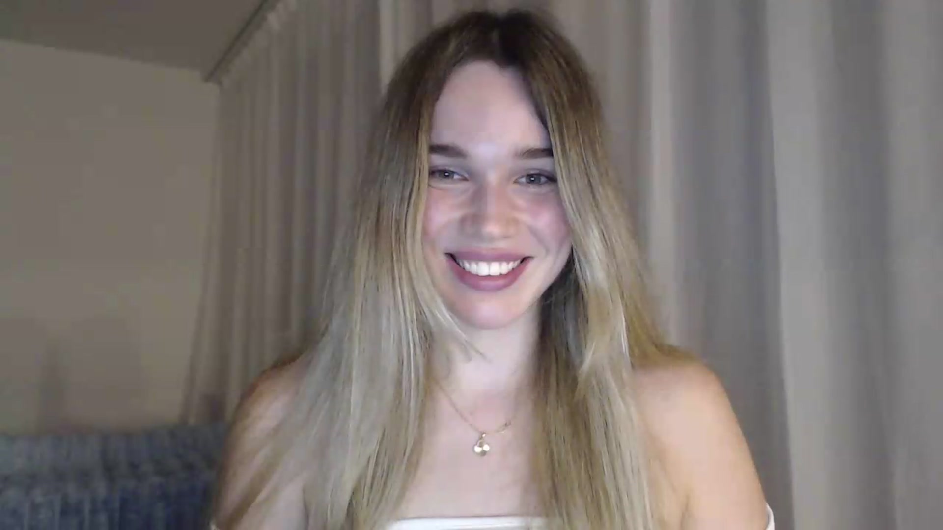 Gallery image thumbnail from Ooh_Cassie's myfreecams stream on, 06/26/2026, 20:14 image 10 of 20