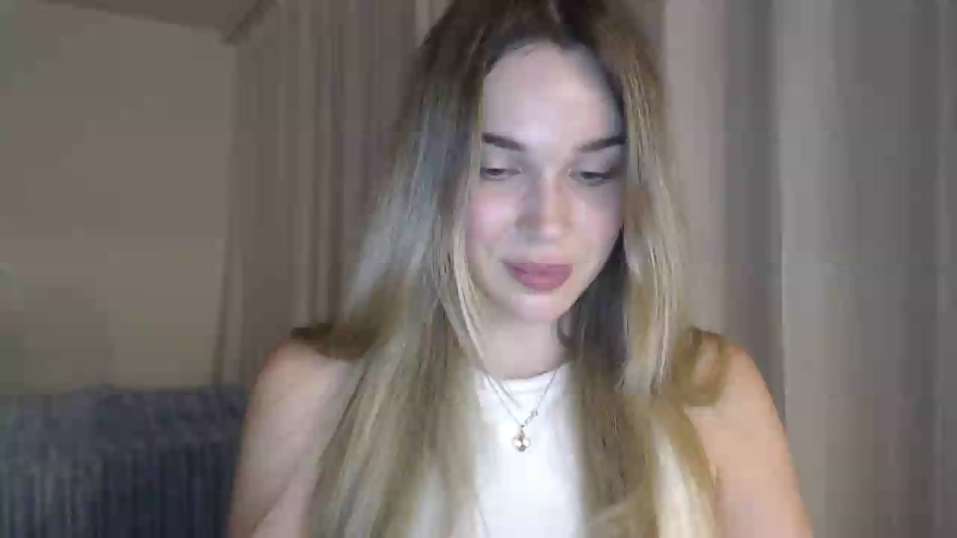 Gallery image thumbnail from Ooh_Cassie's myfreecams stream on, 06/29/2026, 20:19 image 2 of 20