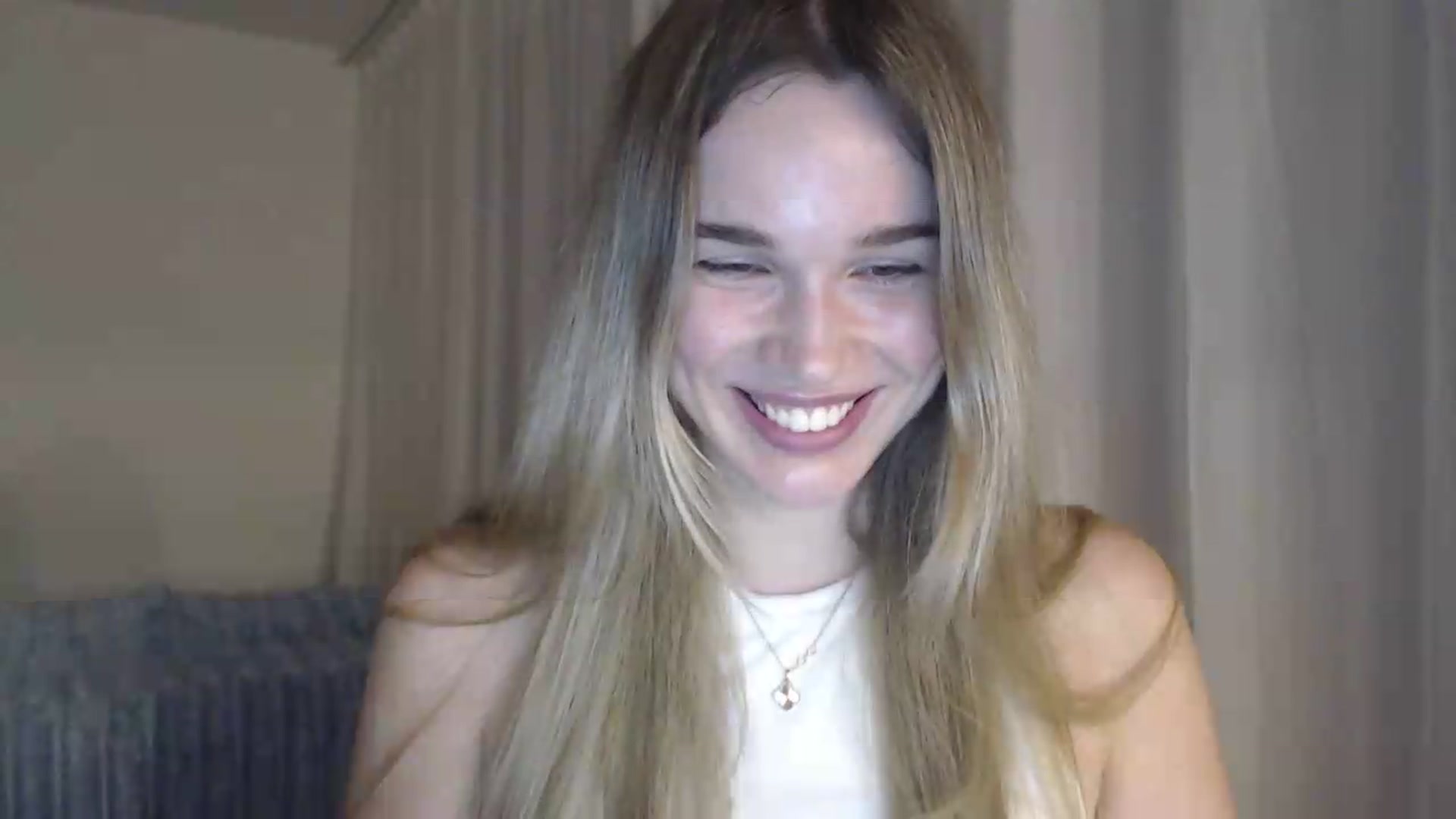 Gallery image thumbnail from Ooh_Cassie's myfreecams stream on, 06/29/2026, 20:19 image 6 of 20