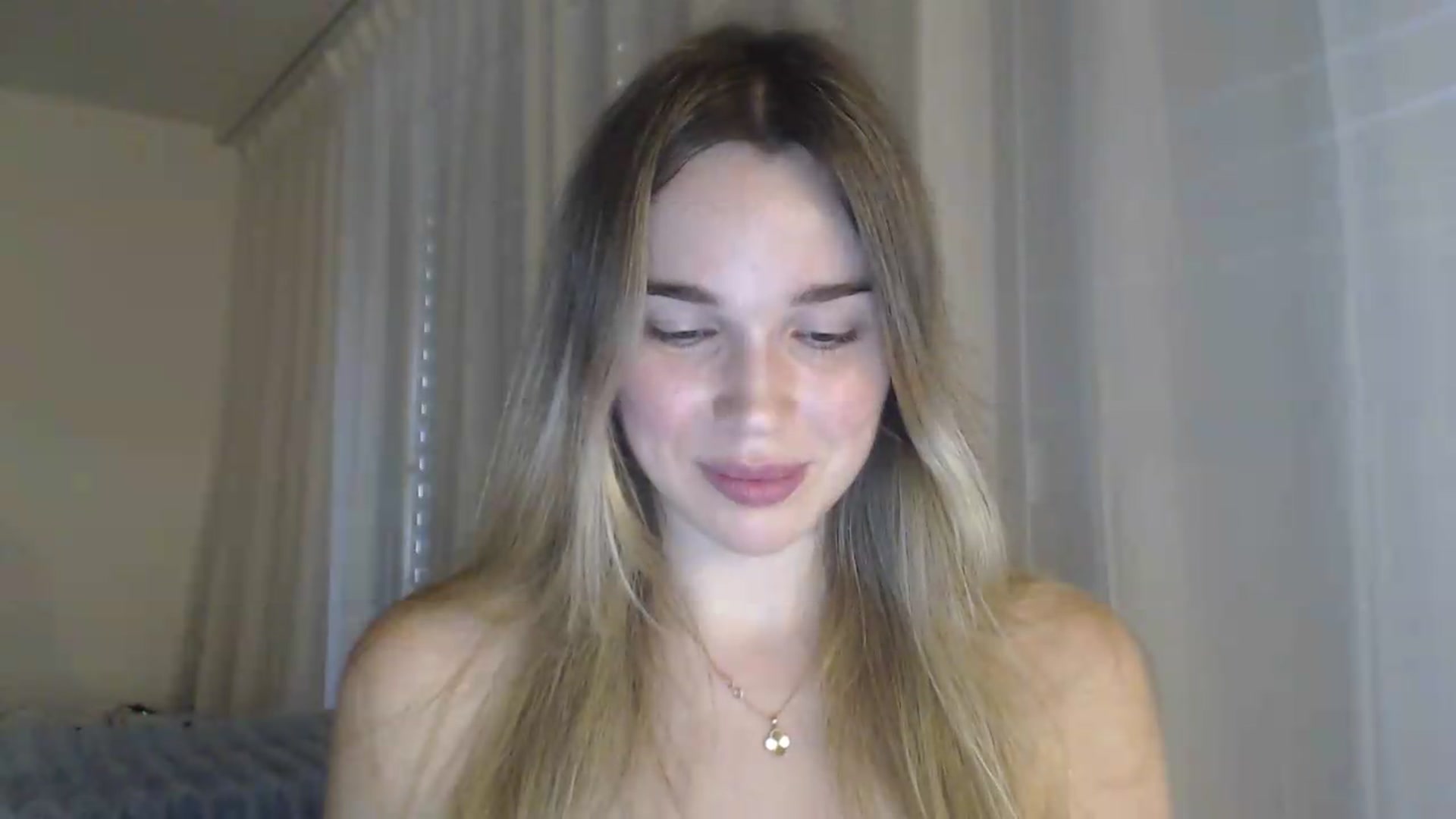 Gallery image thumbnail from Ooh_Cassie's myfreecams stream on, 06/30/2026, 17:10 image 14 of 20