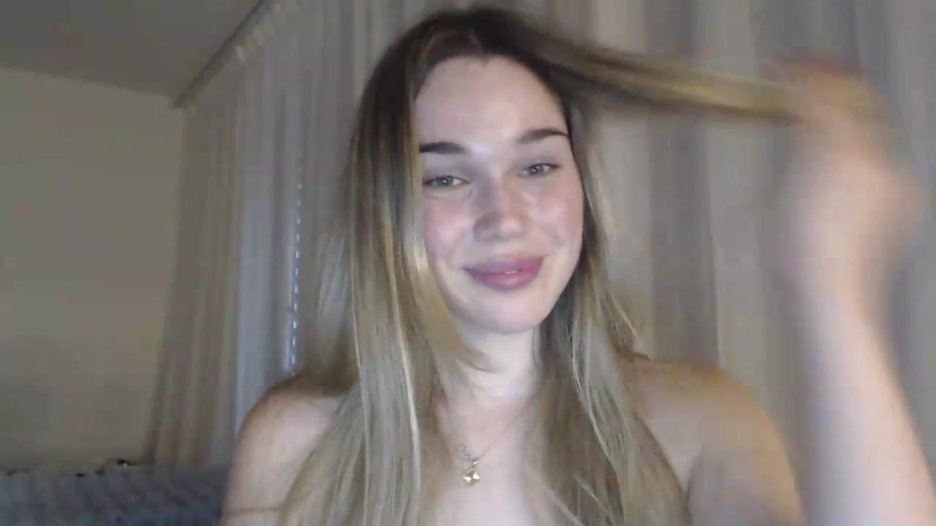 Gallery image thumbnail from Ooh_Cassie's myfreecams stream on, 06/30/2026, 17:45 image 17 of 20
