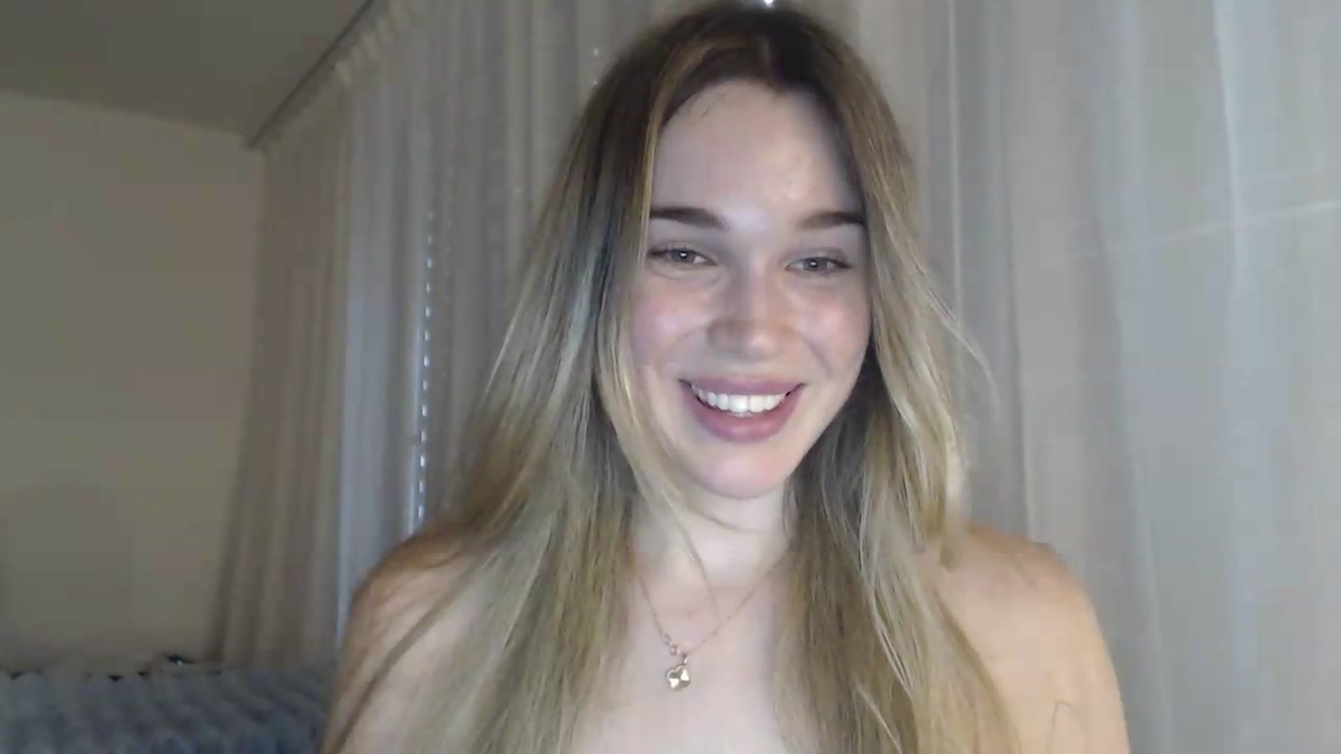 Gallery image thumbnail from Ooh_Cassie's myfreecams stream on, 06/30/2026, 17:45 image 7 of 20