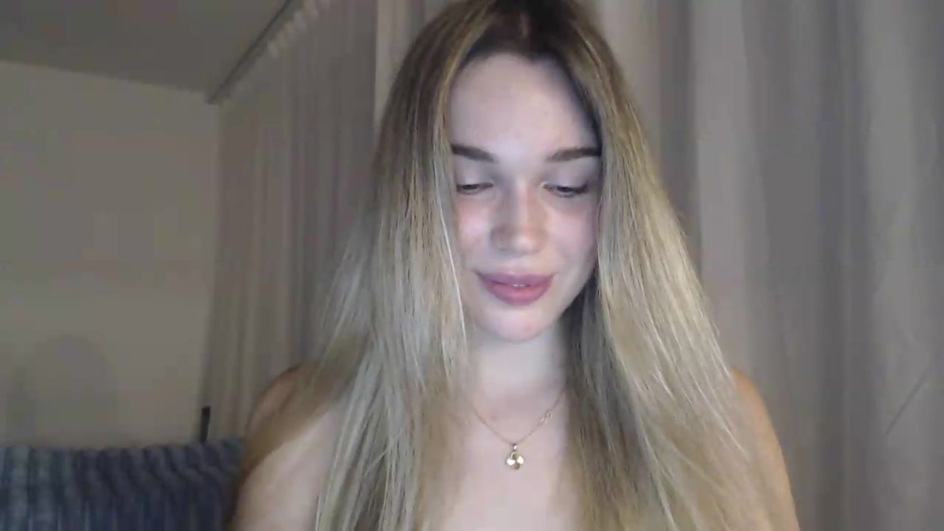 Gallery image thumbnail from Ooh_Cassie's myfreecams stream on, 07/01/2026, 19:23 image 19 of 20