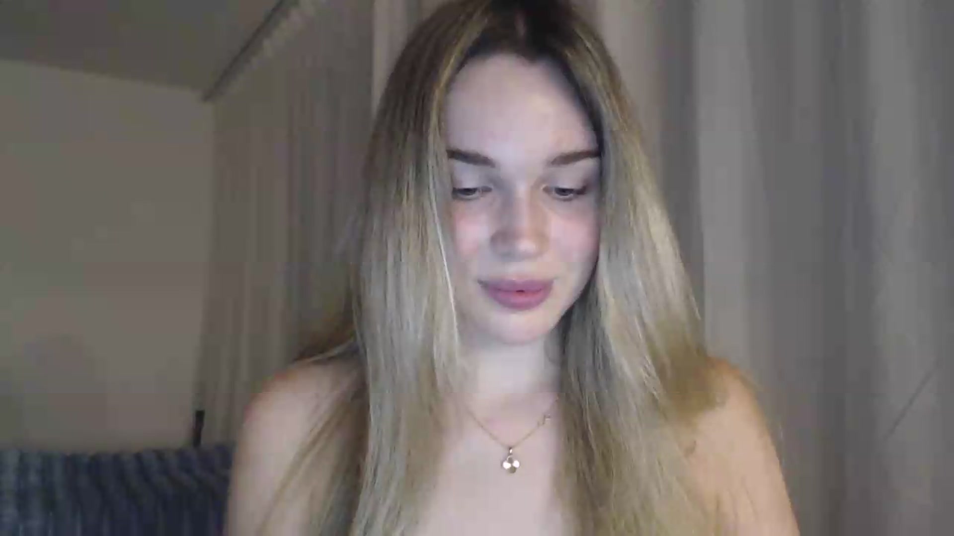 Gallery image thumbnail from Ooh_Cassie's myfreecams stream on, 07/01/2026, 19:23 image 17 of 20