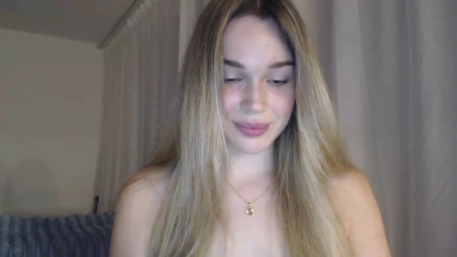 Gallery image thumbnail from Ooh_Cassie's myfreecams stream on, 07/01/2026, 19:23 image 12 of 20