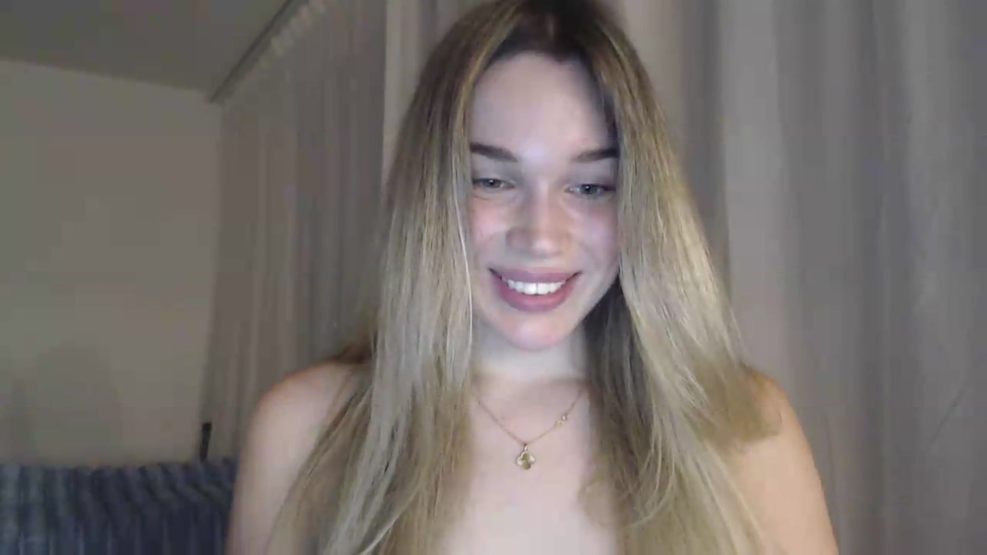 Gallery image thumbnail from Ooh_Cassie's myfreecams stream on, 07/01/2026, 19:23 image 16 of 20