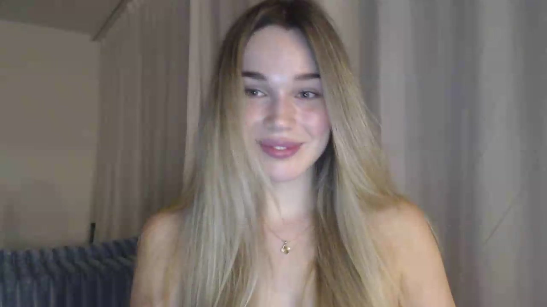 Gallery image thumbnail from Ooh_Cassie's myfreecams stream on, 07/01/2026, 20:13 image 3 of 20