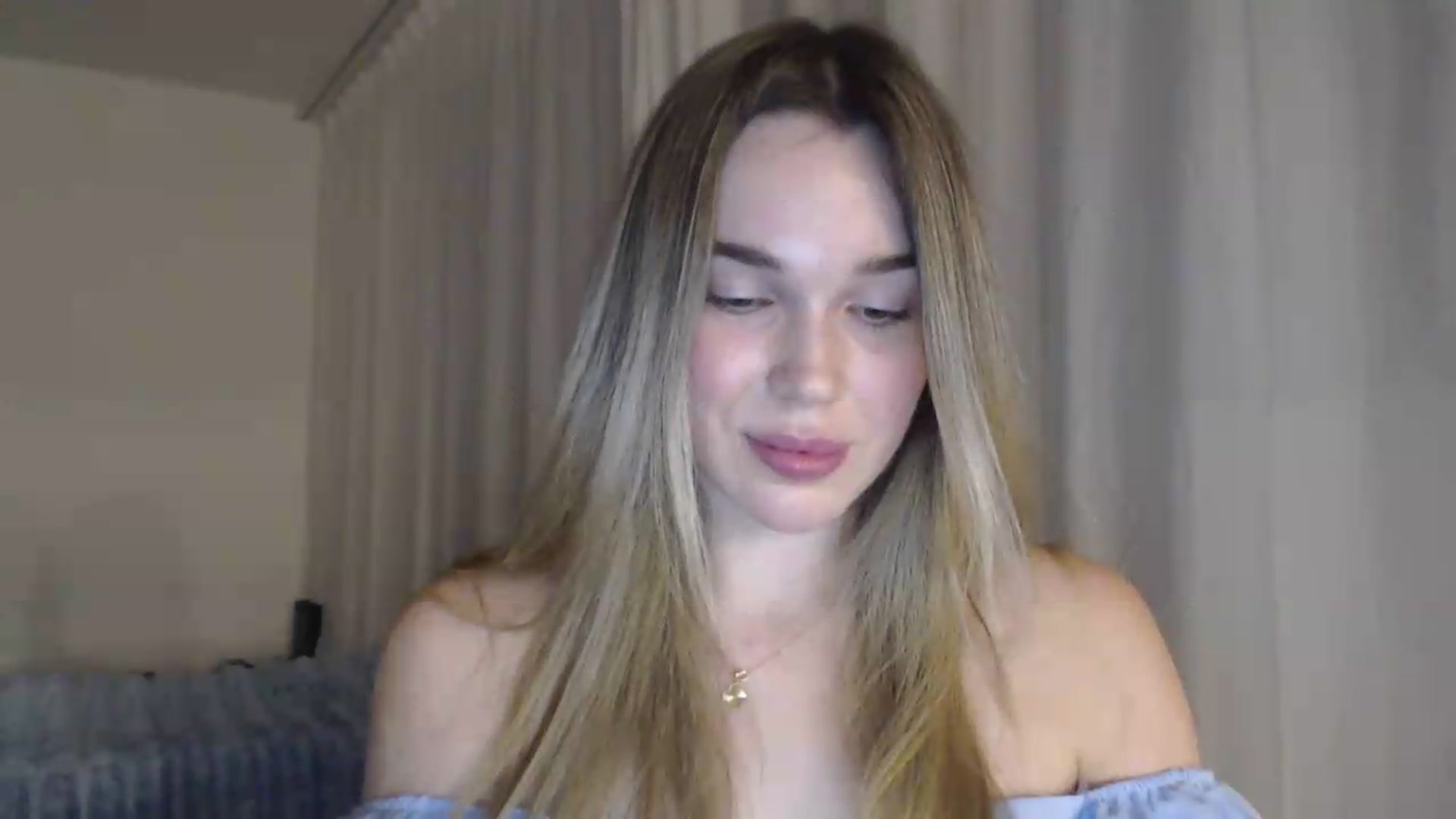 Gallery image thumbnail from Ooh_Cassie's myfreecams stream on, 07/02/2026, 21:13 image 16 of 20