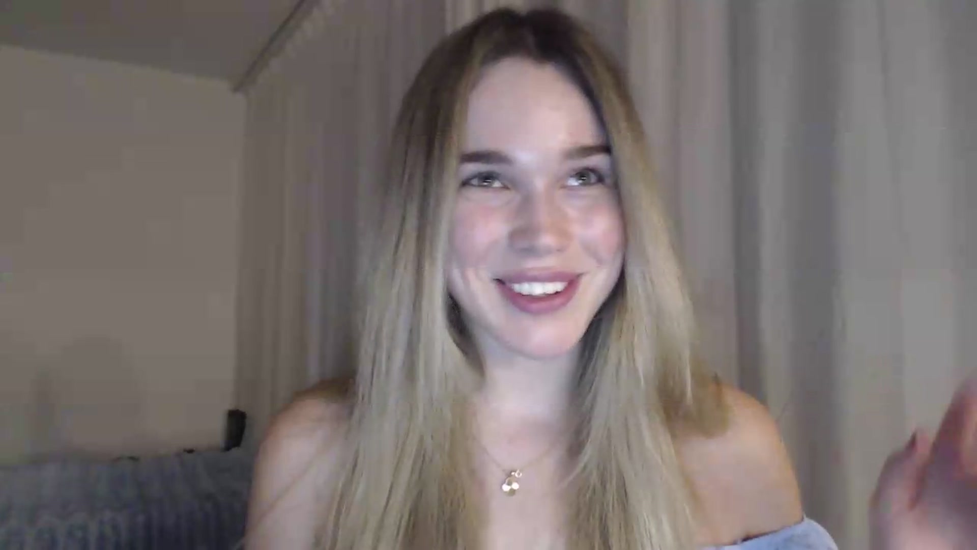 Gallery image thumbnail from Ooh_Cassie's myfreecams stream on, 07/02/2026, 21:13 image 3 of 20