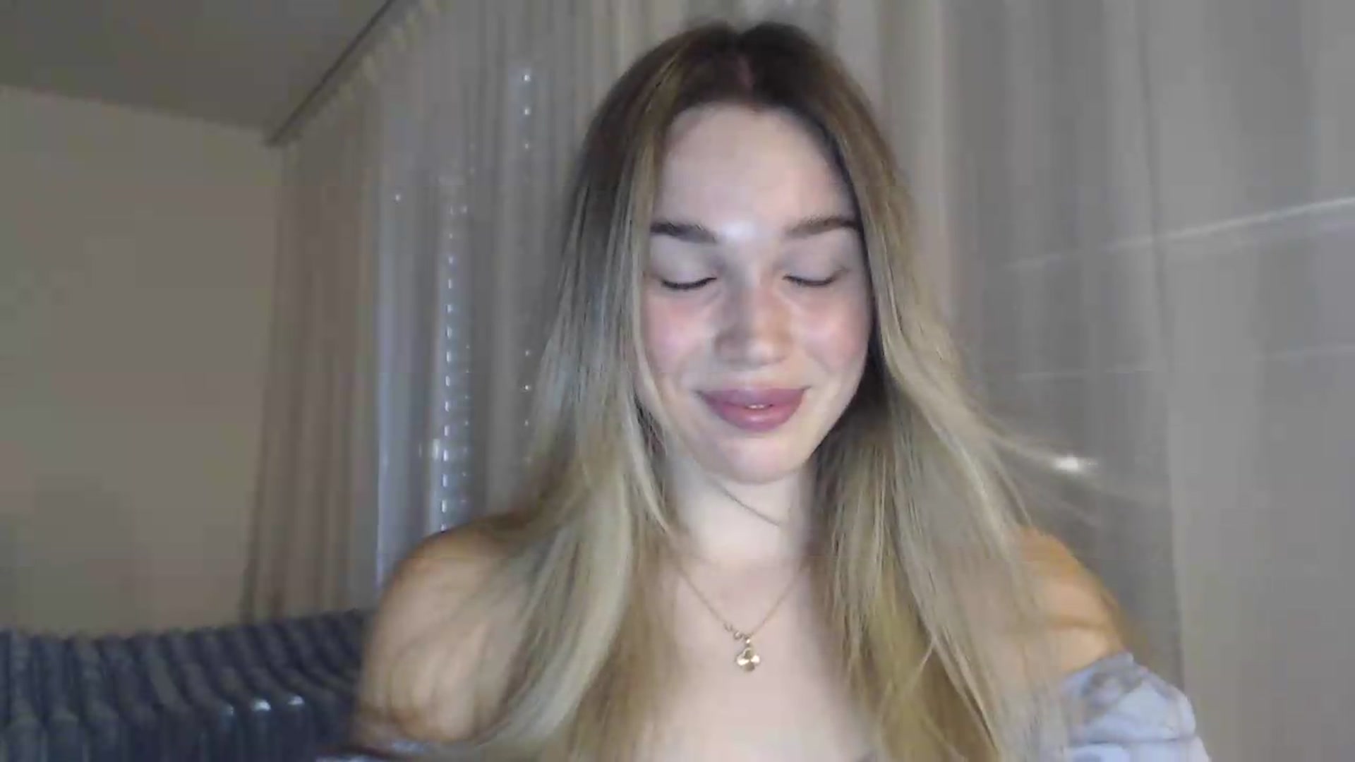 Gallery image thumbnail from Ooh_Cassie's myfreecams stream on, 07/05/2026, 18:51 image 3 of 20