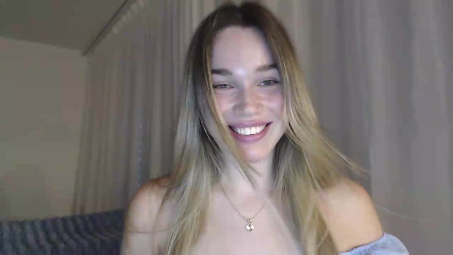 Gallery image thumbnail from Ooh_Cassie's myfreecams stream on, 07/05/2026, 19:48 image 6 of 20