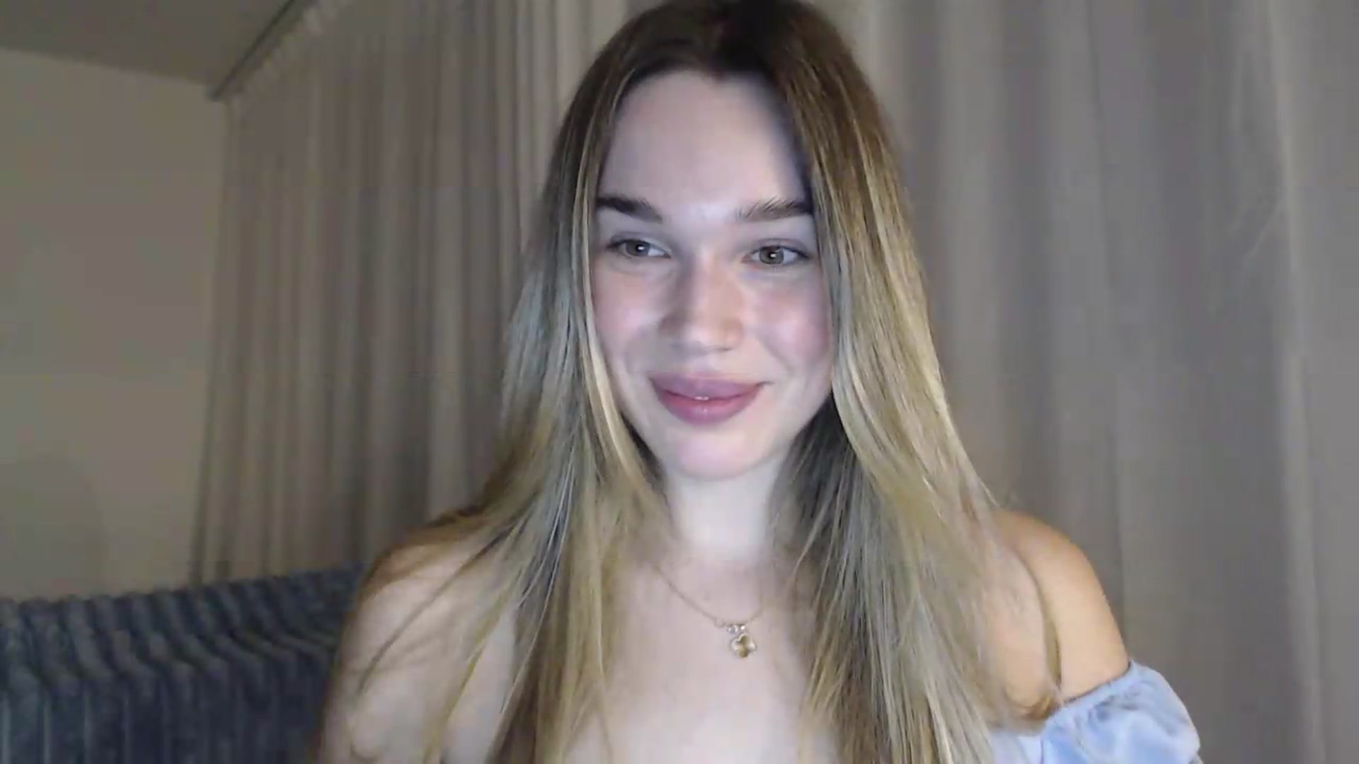 Gallery image thumbnail from Ooh_Cassie's myfreecams stream on, 07/05/2026, 20:36 image 5 of 20