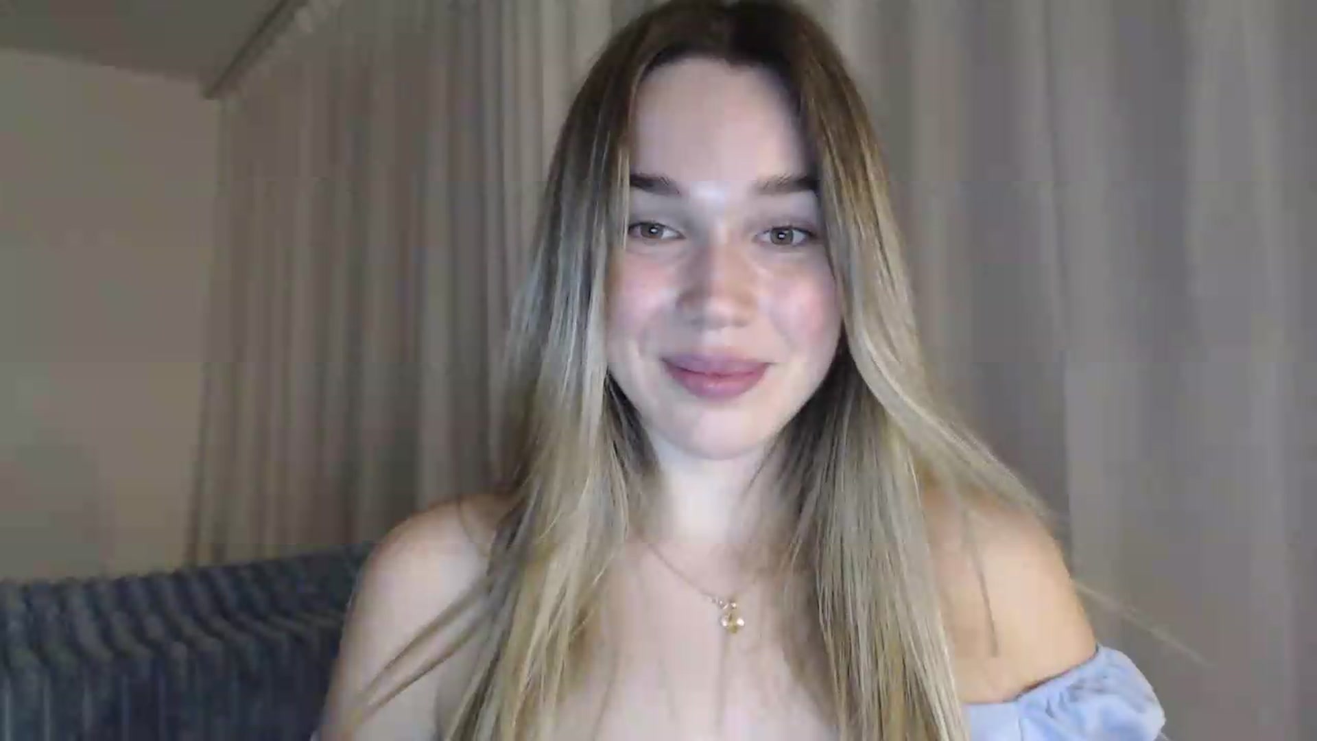 Gallery image thumbnail from Ooh_Cassie's myfreecams stream on, 07/05/2026, 20:36 image 15 of 20