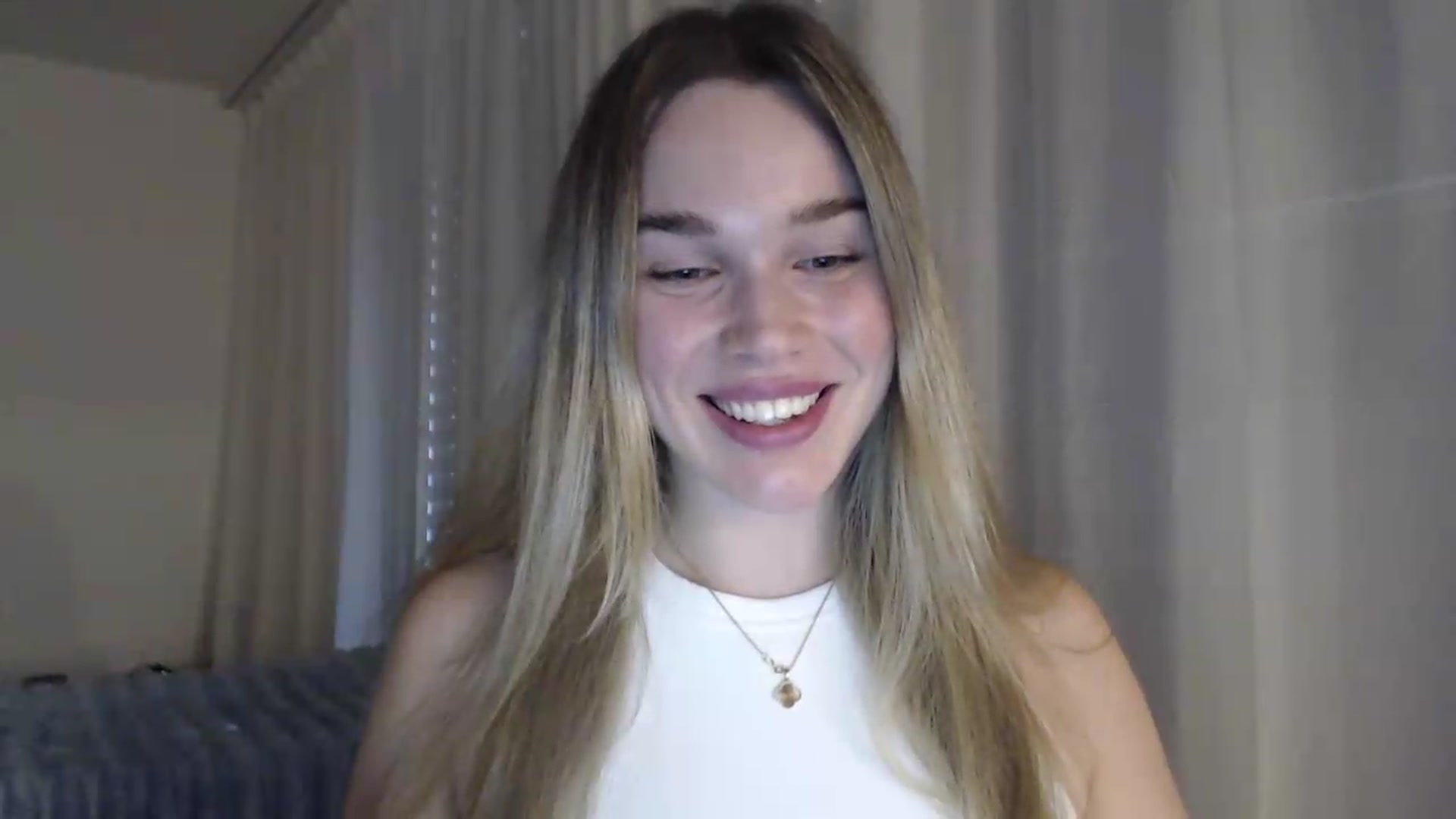 Gallery image thumbnail from Ooh_Cassie's myfreecams stream on, 07/06/2026, 18:31 image 11 of 20