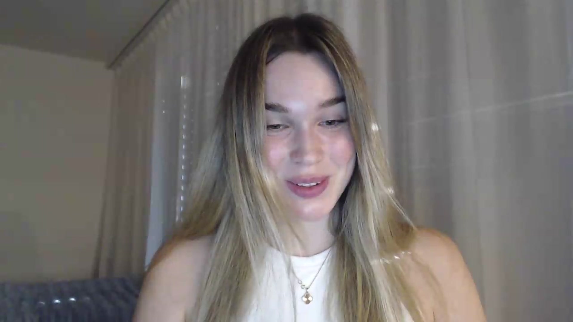 Gallery image thumbnail from Ooh_Cassie's myfreecams stream on, 07/06/2026, 18:31 image 17 of 20